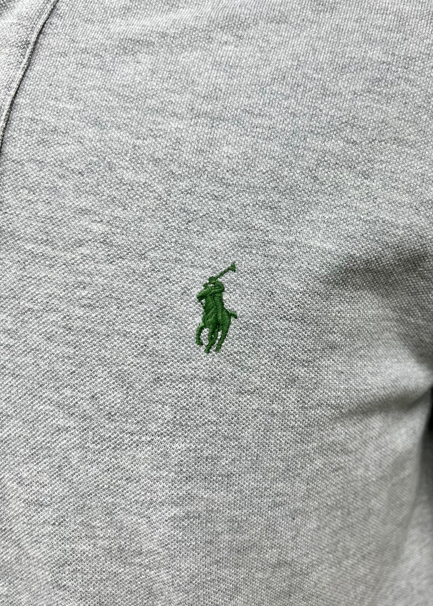 Camiseta Polo Ralph Lauren 🏇🏼color gris claro Talla M Entalle Clásico