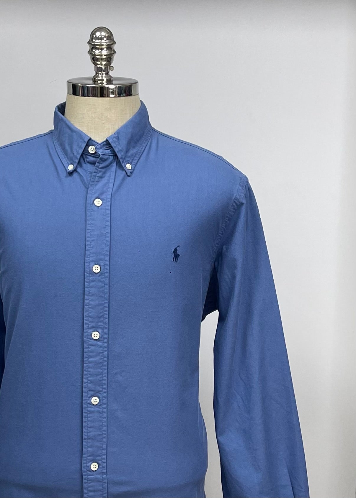 Camisa de botones Polo Ralph Lauren 🏇🏼 Oxford en color azul grisaceo Talla XL Entalle Clásico