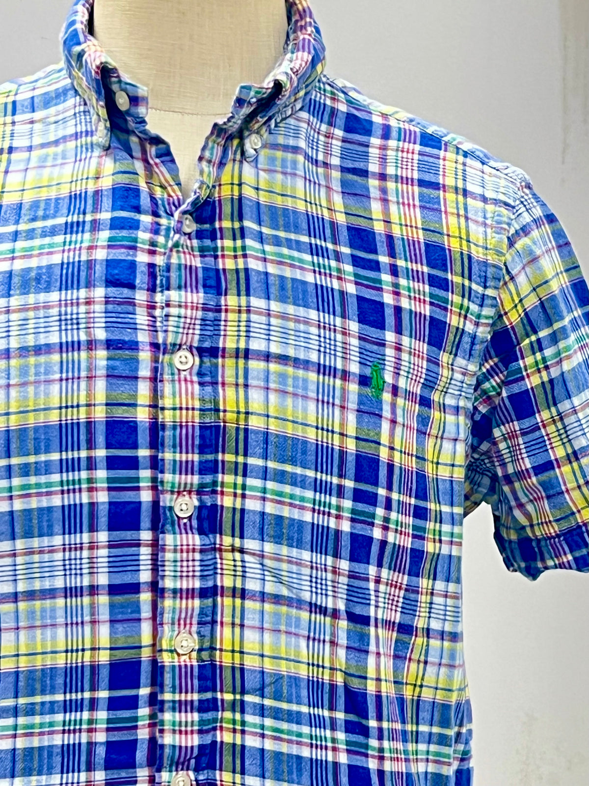 Camisa Polo Ralph Lauren 🏇🏼 Algodón doble capa de cuadros en color azul, amarillo y blanco Talla L Entalle Regular