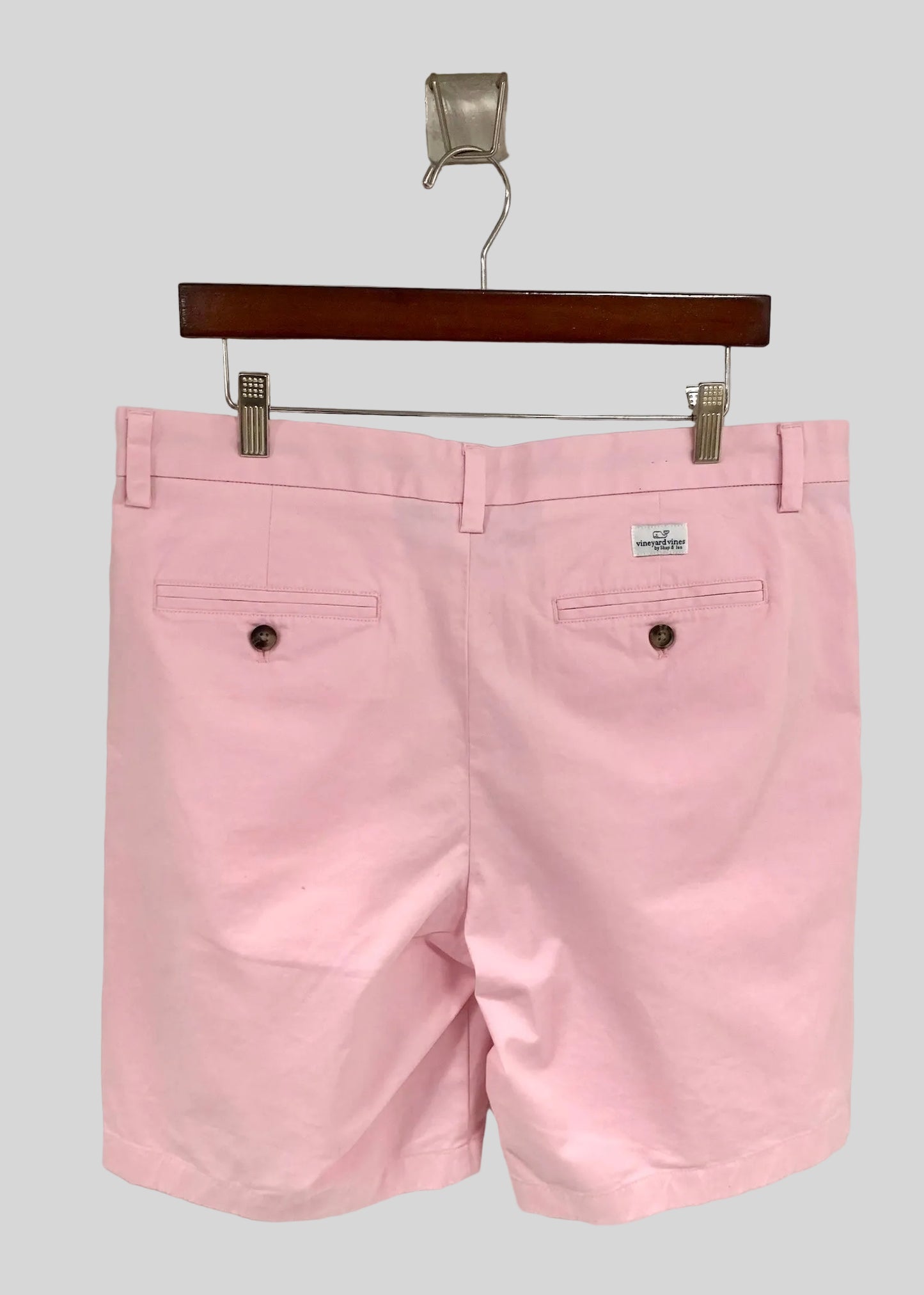 Short Casual Vineyard Vines 🐳 color rosado claro talla 33
