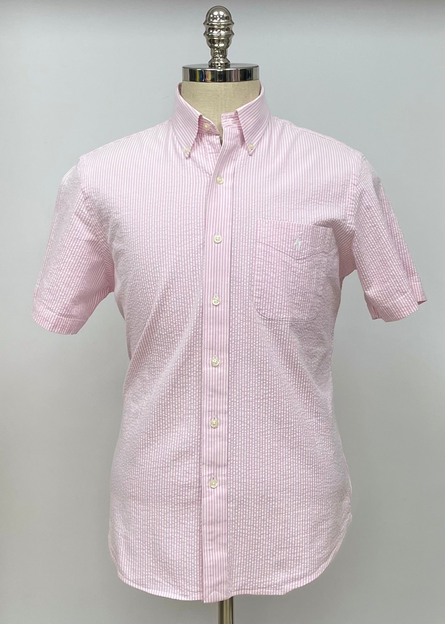 Camisa Polo Ralph Lauren 🏇🏼  Color blanco con patrón de rayas en rosado Seersucker Talla M Entalle Clásico