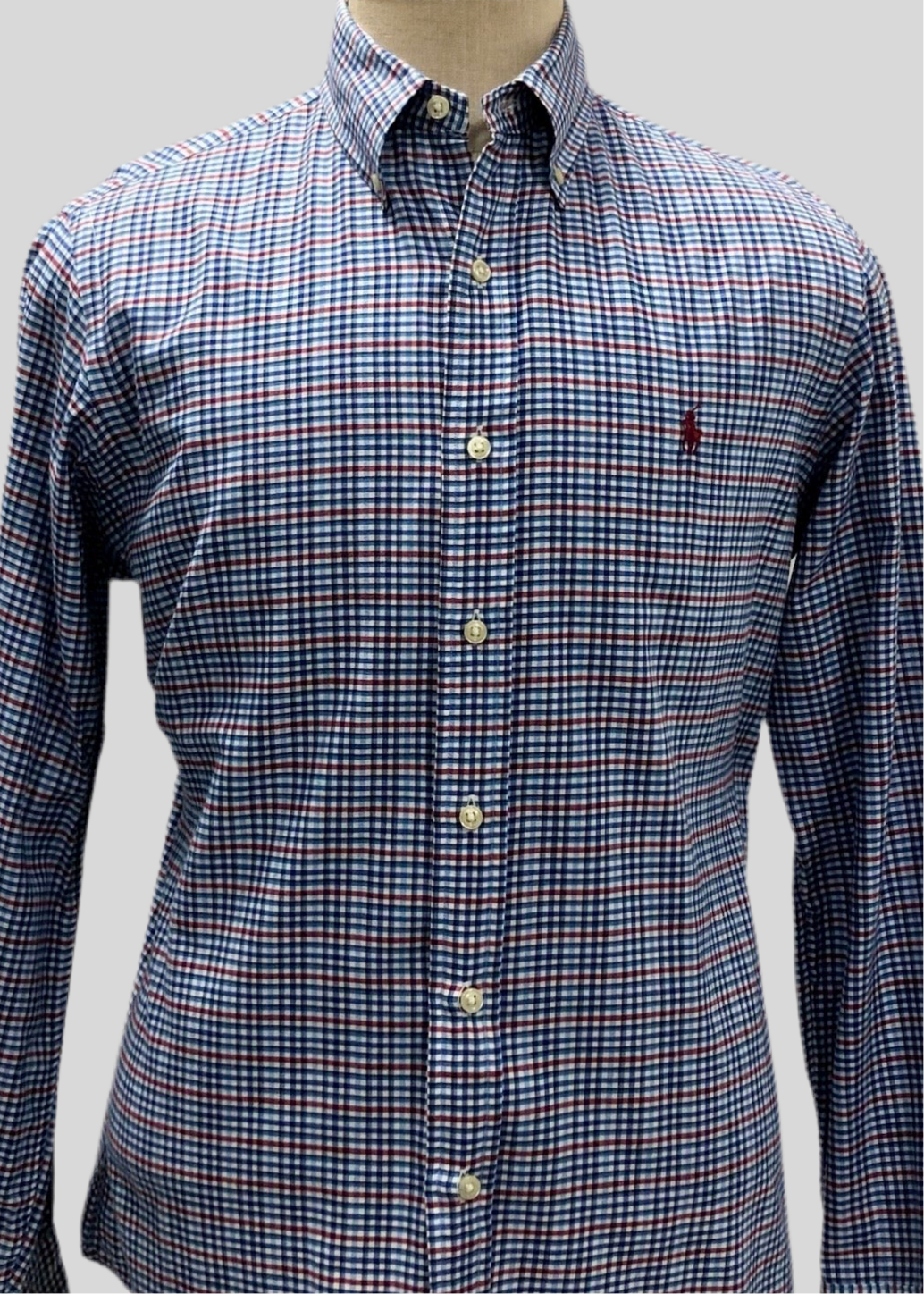 Camisa Polo Ralph Lauren 🏇🏼 color blanco de cuadros en celeste. azul y rojo Talla M Entalle Regular