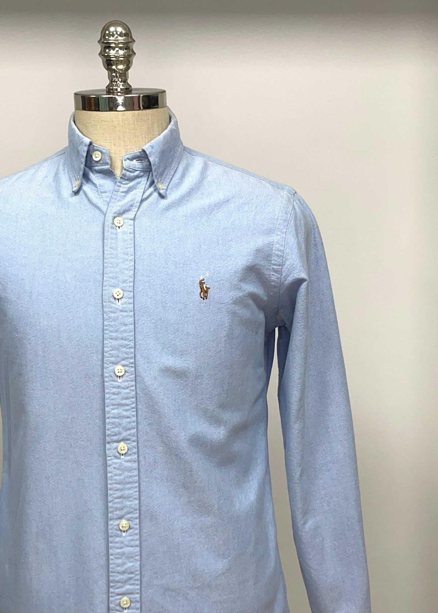 Camisa de botones Polo Ralph Lauren 🏇🏼 Oxford en color celeste Talla S Entalle Regular