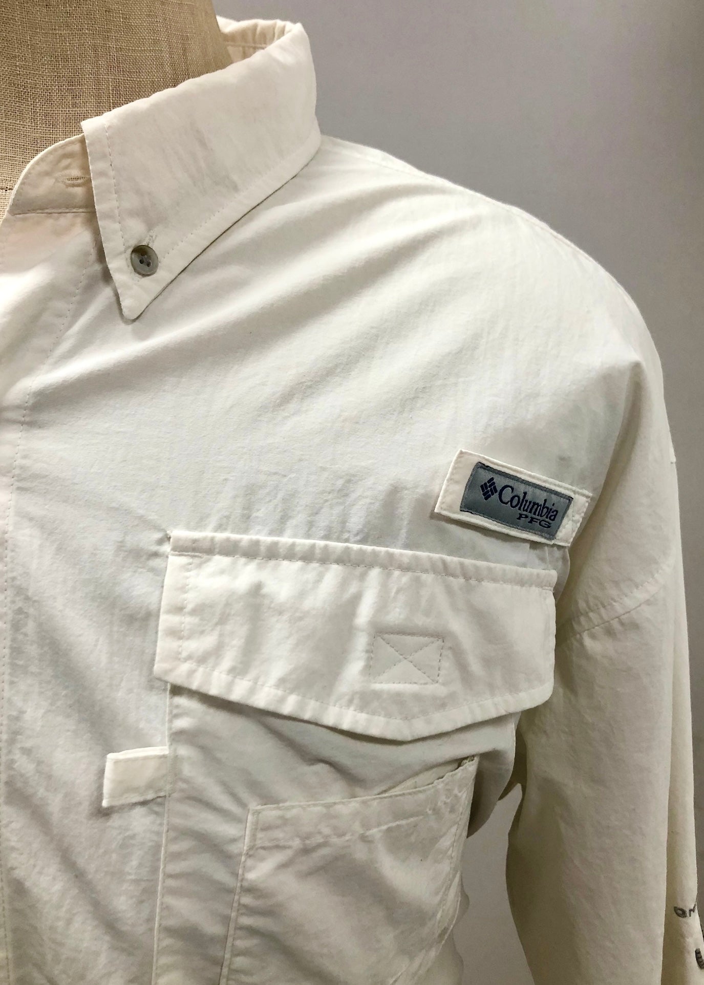 Camisa de botones Columbia 🔹color blanco con Omni Shade Manga larga Talla XL (ver descripción)