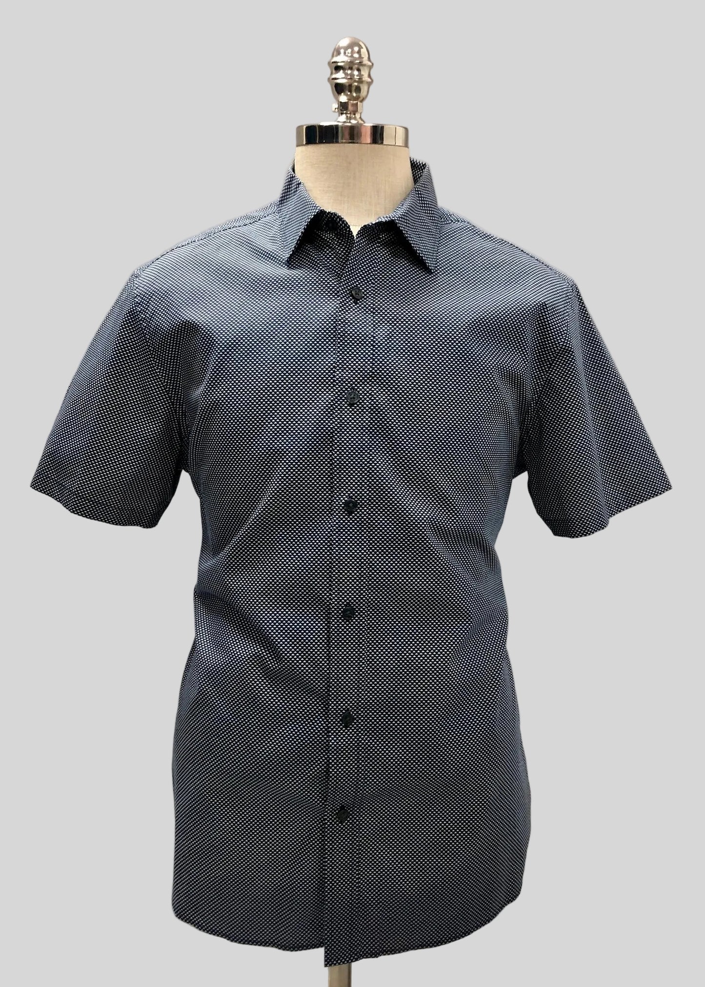 Camisa de botones Michael Kors 🇺🇸 Color azul navy con diseño tríptico en blanco Talla L Entalle Clásico