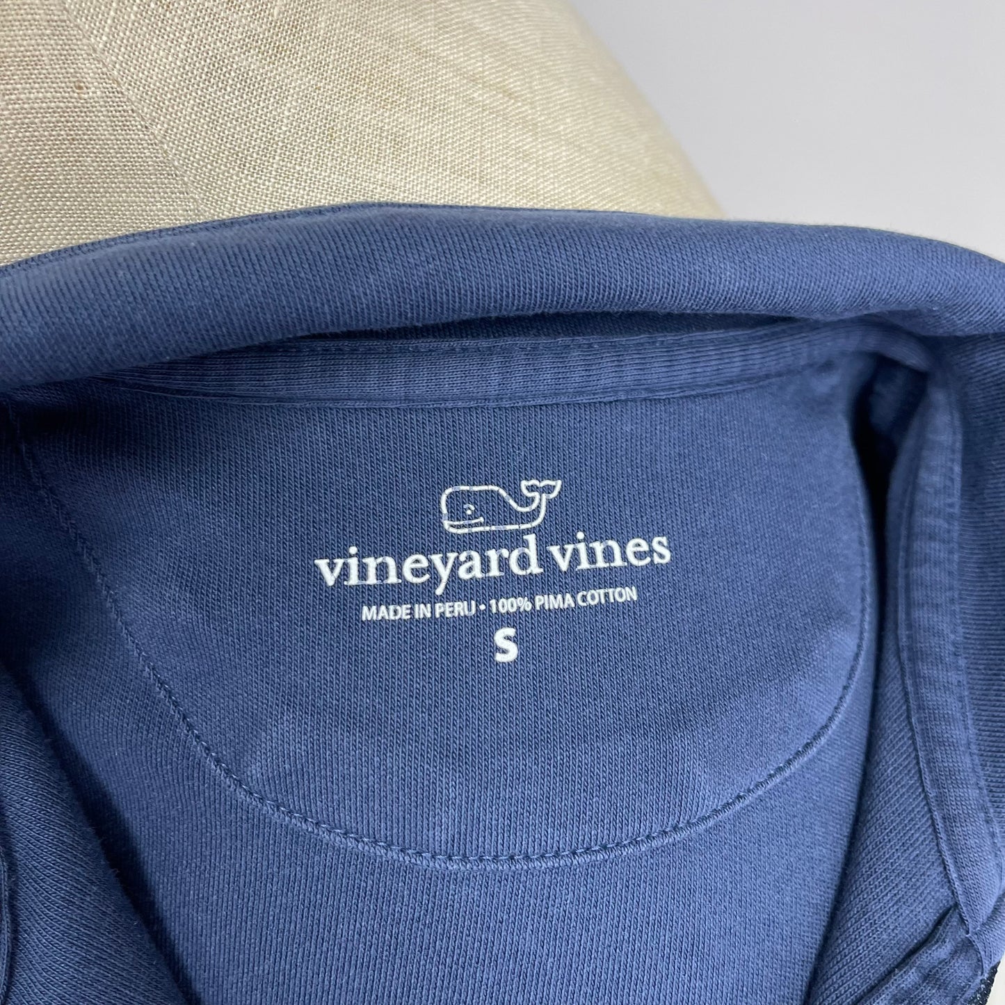 Sueter Jersey Vineyard Vines 🐳 color azul navy Tela algodón Pima Talla S