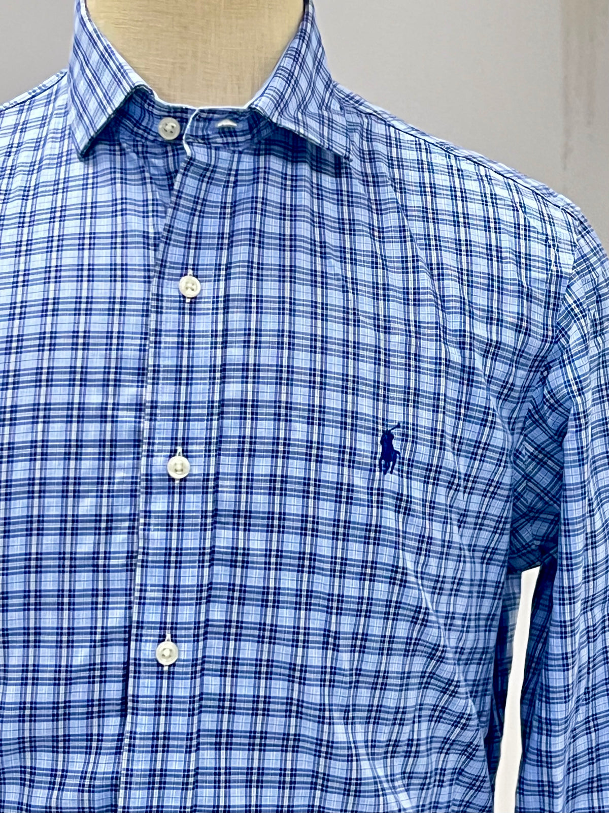 Camisa Polo Ralph Lauren 🏇🏼 color celeste de cuadros azul navy Talla M Entalle Regular