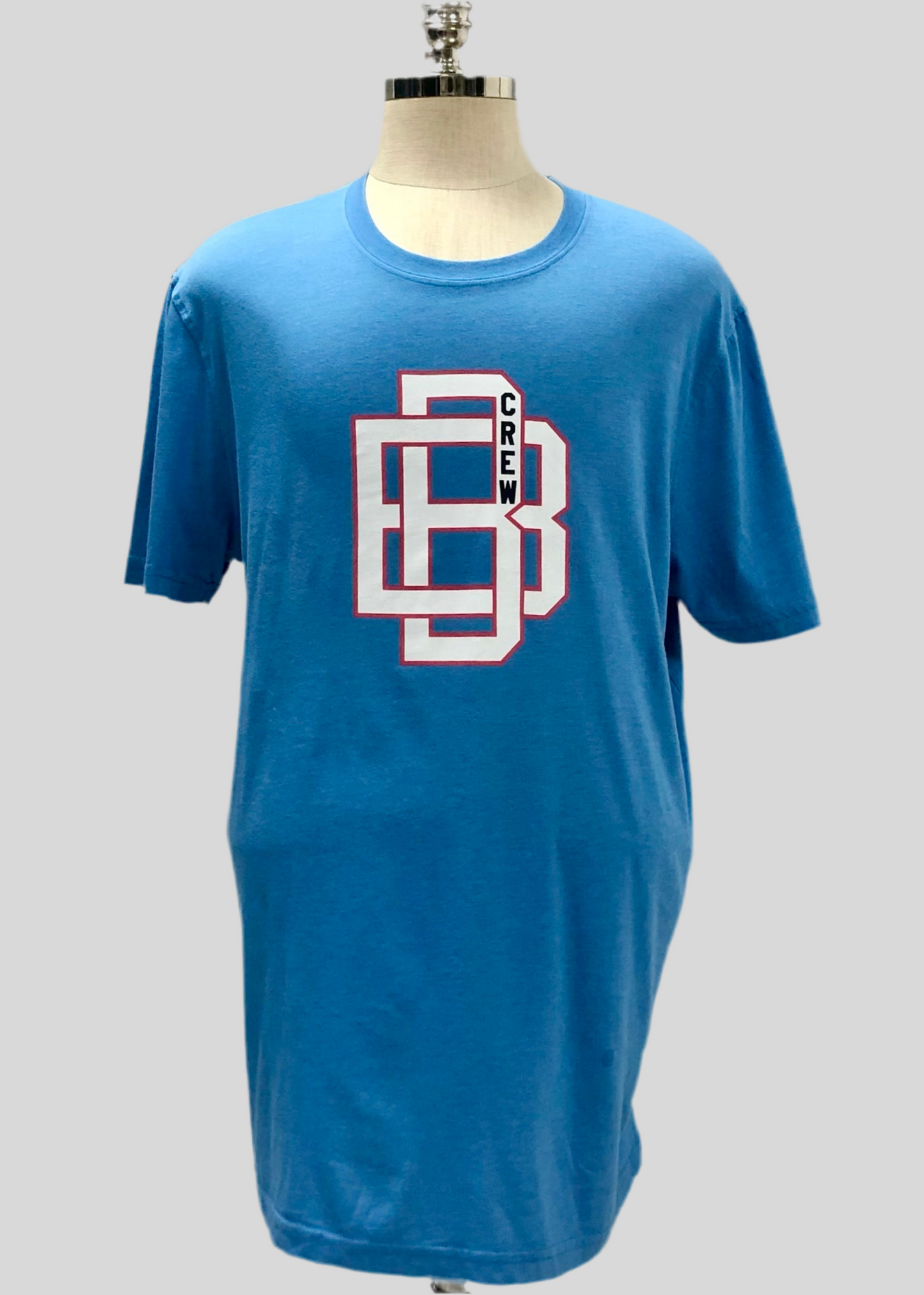 Camiseta cuello redondo Brooks Brothers 🐑 color celeste y diseño de logo universitario Talla XXL (ver descripción)