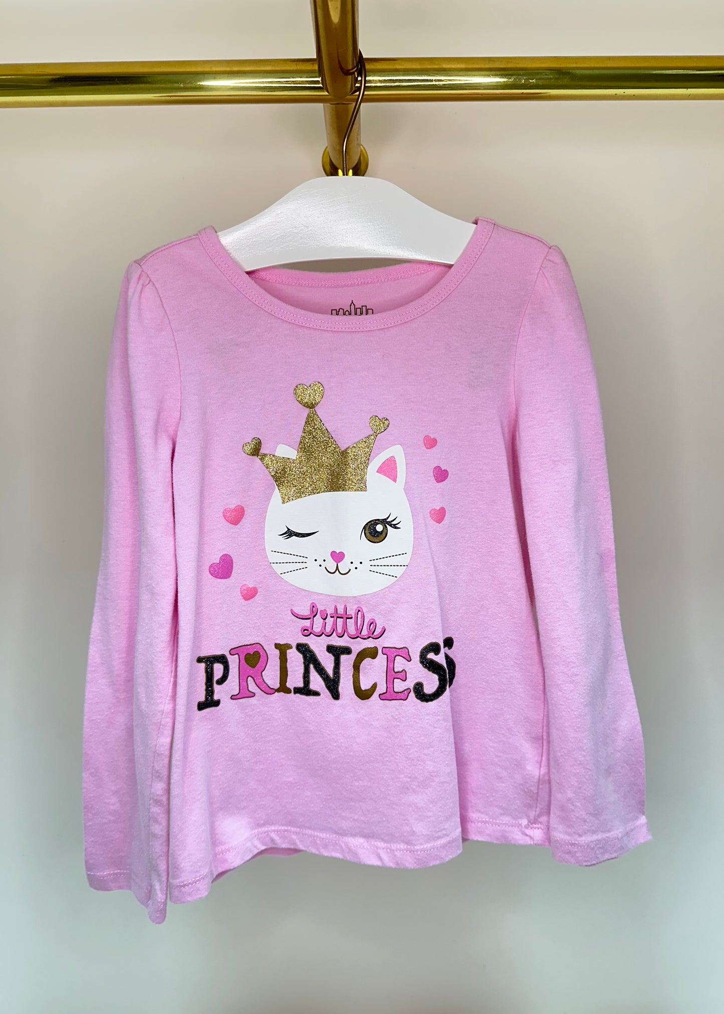 Camiseta de niña Kids Headquarters🌆 Color rosado con diseño de gatita Talla 6