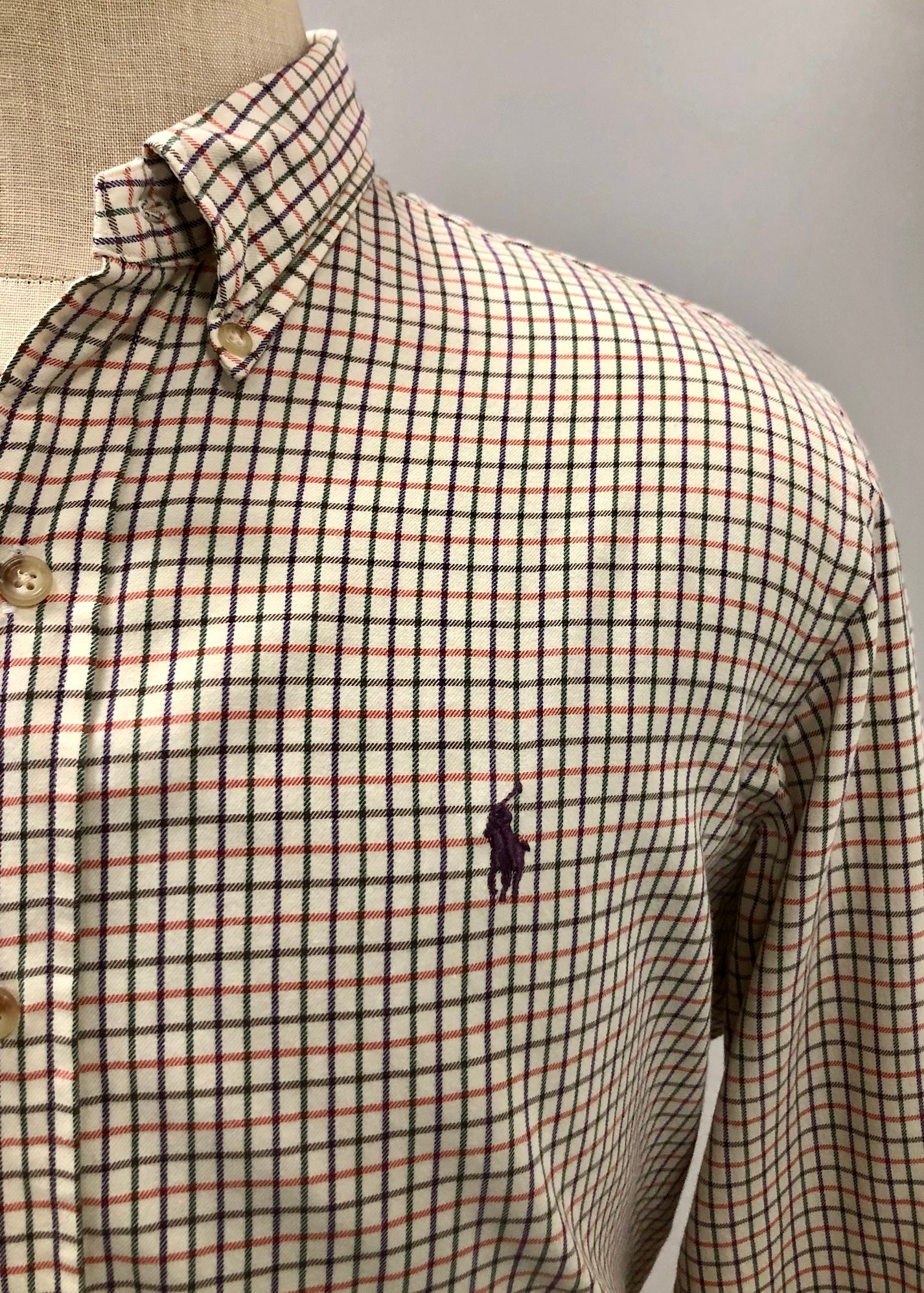 Camisa de botones Polo Ralph Lauren 🏇🏼 color crema de cuadros rojo y negro Talla XL Entalle Custom Fit