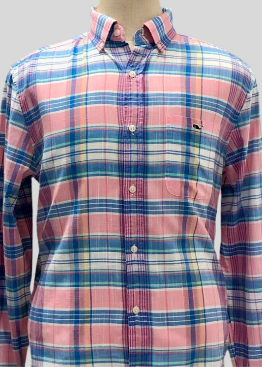 Camisa de botones Vineyard Vines 🐳 con cuadros en color rosado, celeste y blanco Talla M Entalle Clasico