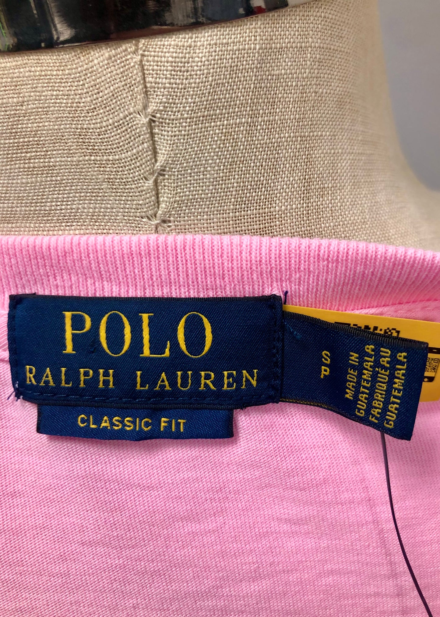 Camiseta cuello redondo Polo Ralph Lauren 🏇🏼 color rosado con diseño de logo en azul navy Talla S Entalle Clásico