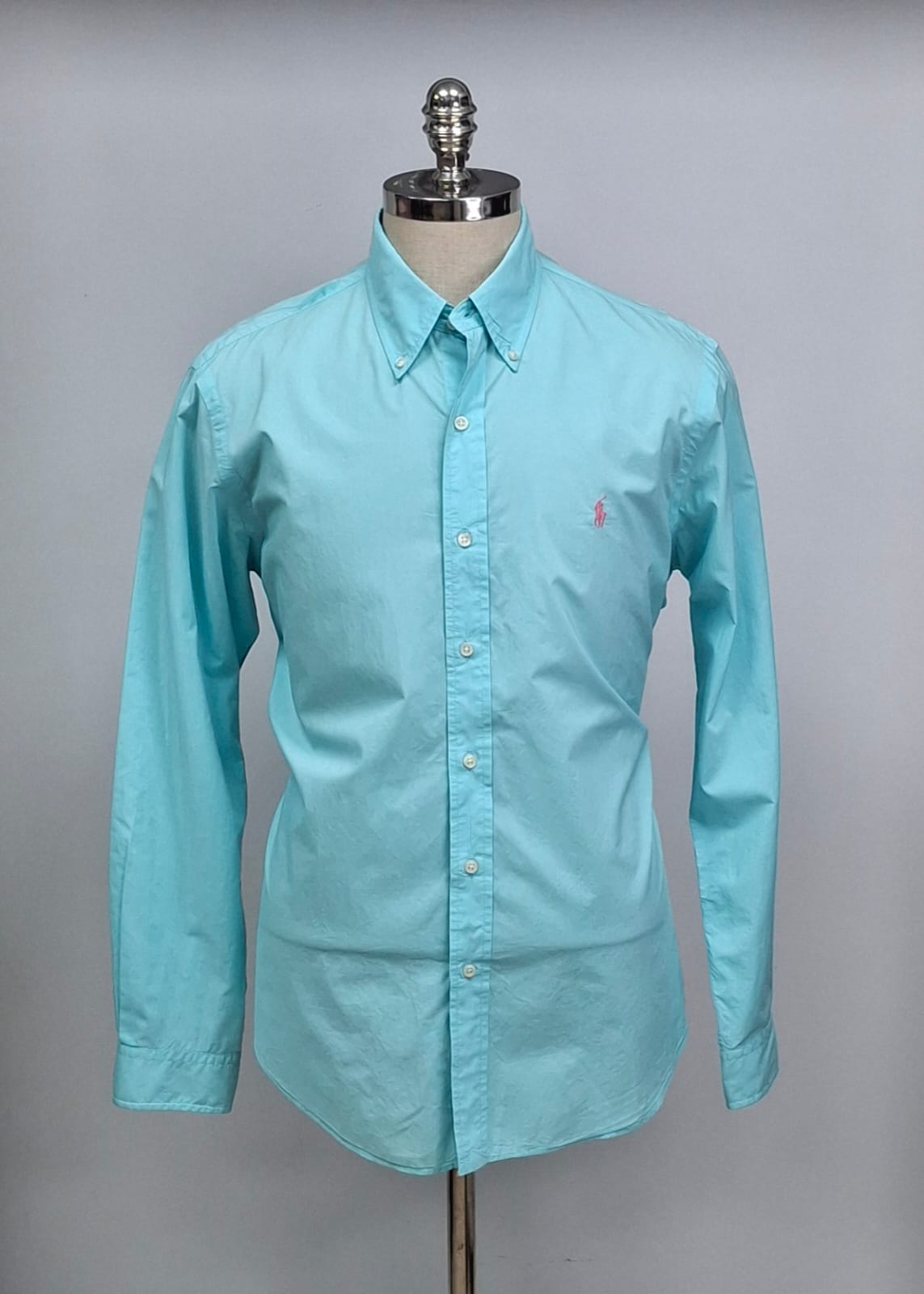 Camisa de botones Polo Ralph Lauren 🏇🏼 color celeste Talla L Entalle Regular (ver descripción)