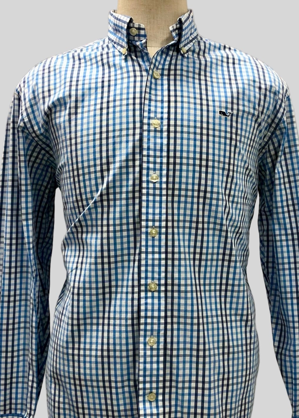 Camisa de botones Vineyard Vines 🐳 Color blanco de cuadros en color celeste y azul navy Talla M Entalle Regular