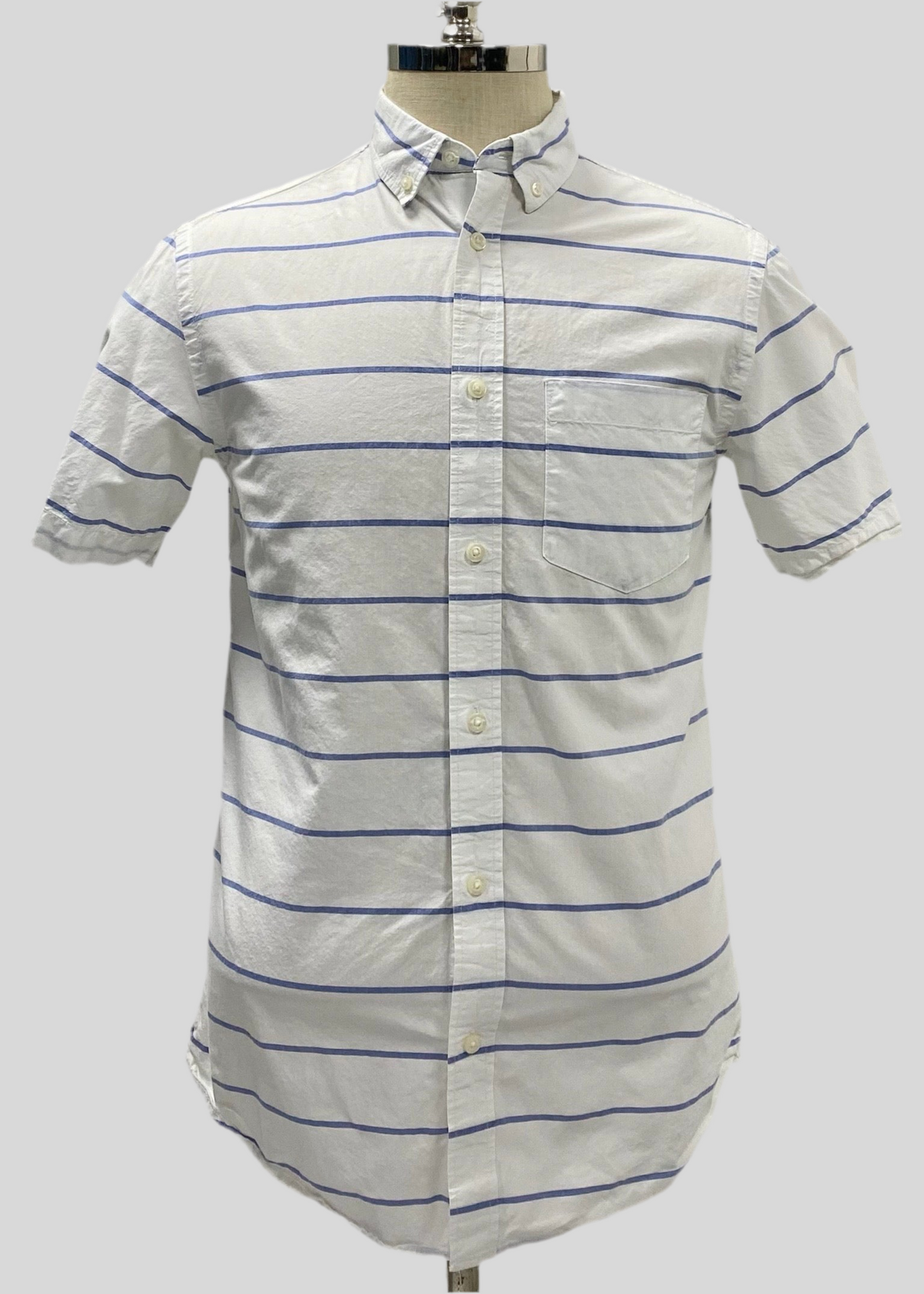Camisa de botones Old Navy color blanco con rayas en color azul Talla S Entalle Slim Fit