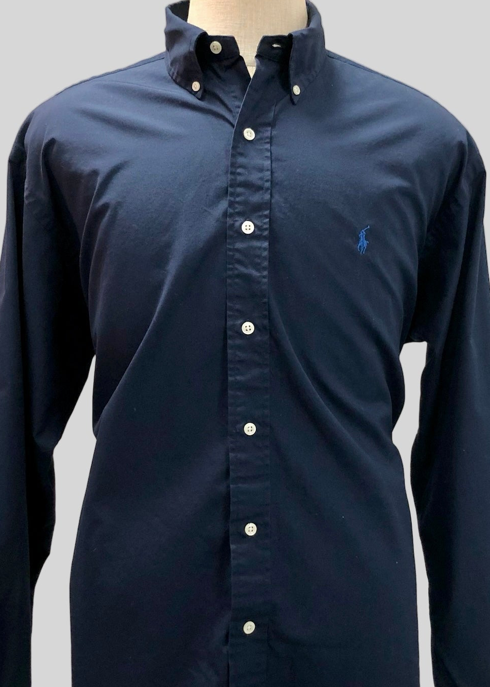 Camisa de botones Polo Ralph Lauren 🏇🏼 en color azul navy Talla M Entalle Slim Fit