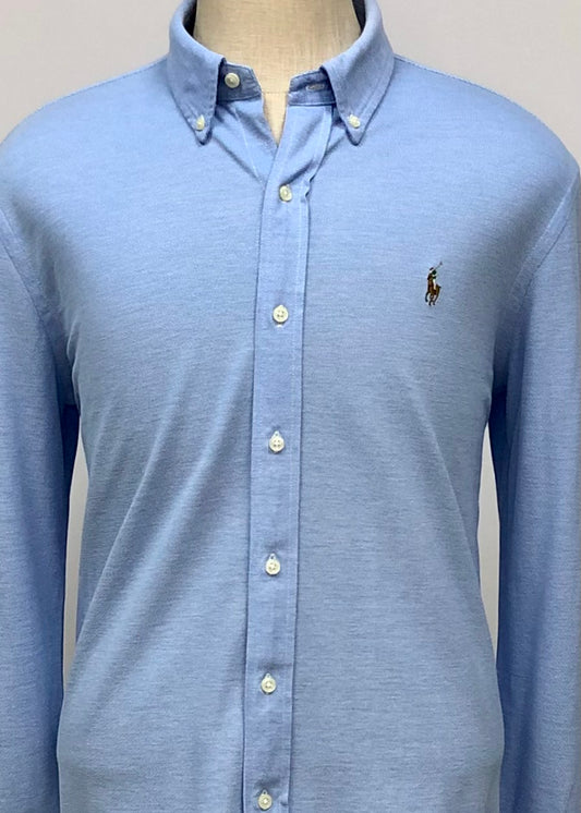 Camisa Polo Ralph Lauren 🏇🏼 Tela camiseta (Featherweight Mesh) en color celeste Talla L Entalle Regular