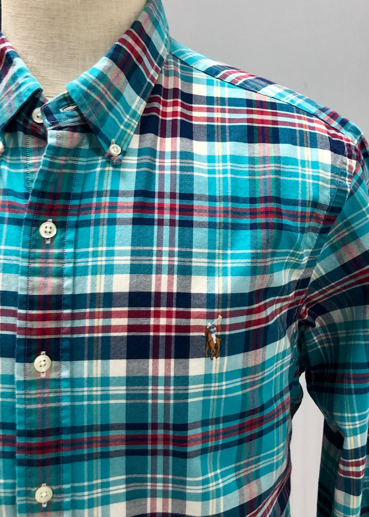Camisa Polo Ralph Lauren 🏇🏼 con patrón de cuadros gingham turquesa, azul, rojo y blanco Talla XL Entalle Slim Fit