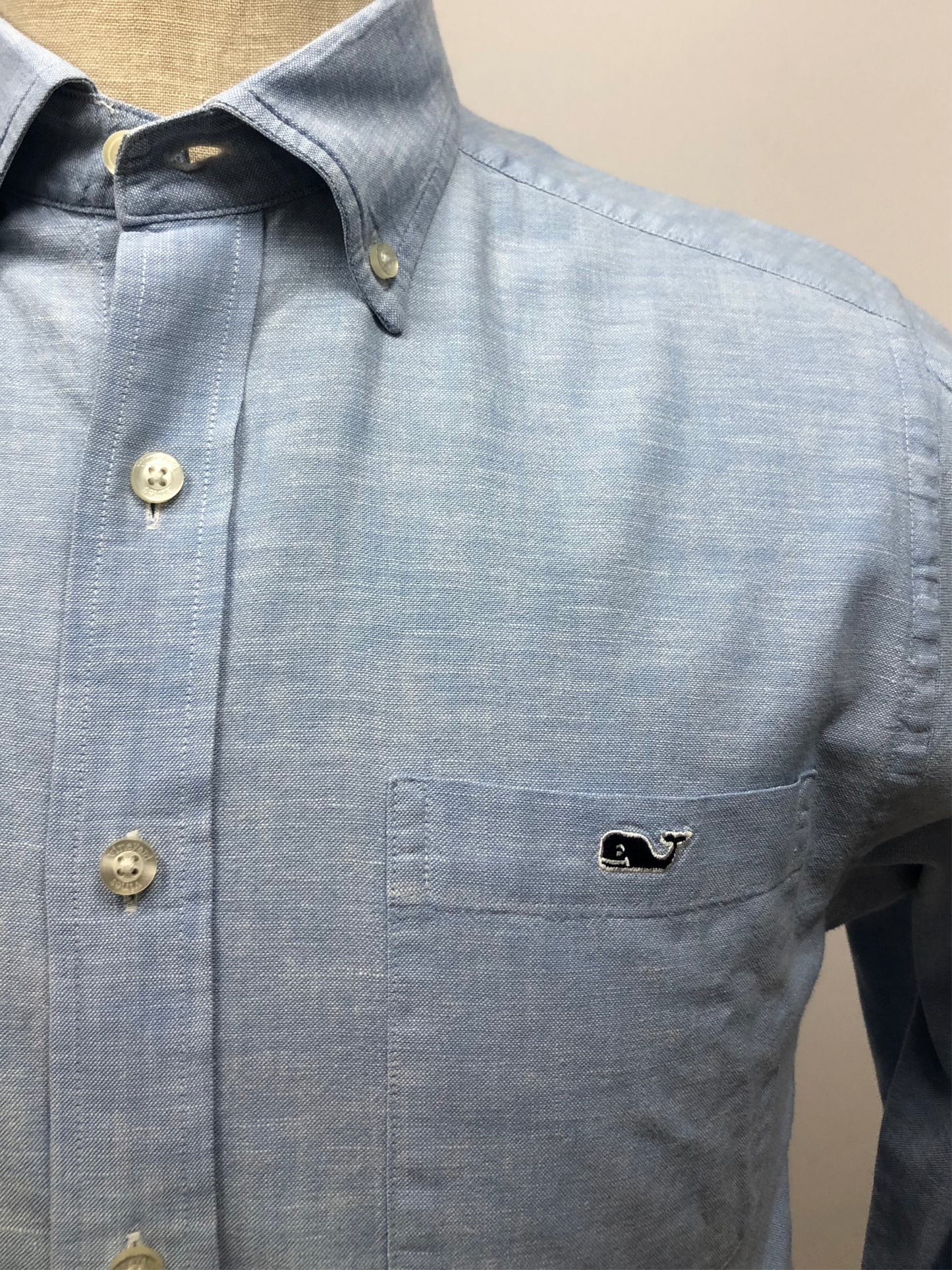 Camisa de botones Vineyard Vines 🐳 en color celeste degradado Talla S Entalle Slim Fit