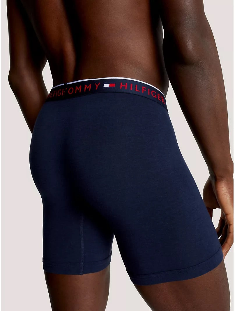 Paquete de 3 Boxer Briefs Tommy Hilfiger 🇺🇸  Tela algodón stretch color azul navy, rosado y verde oliva Talla XL