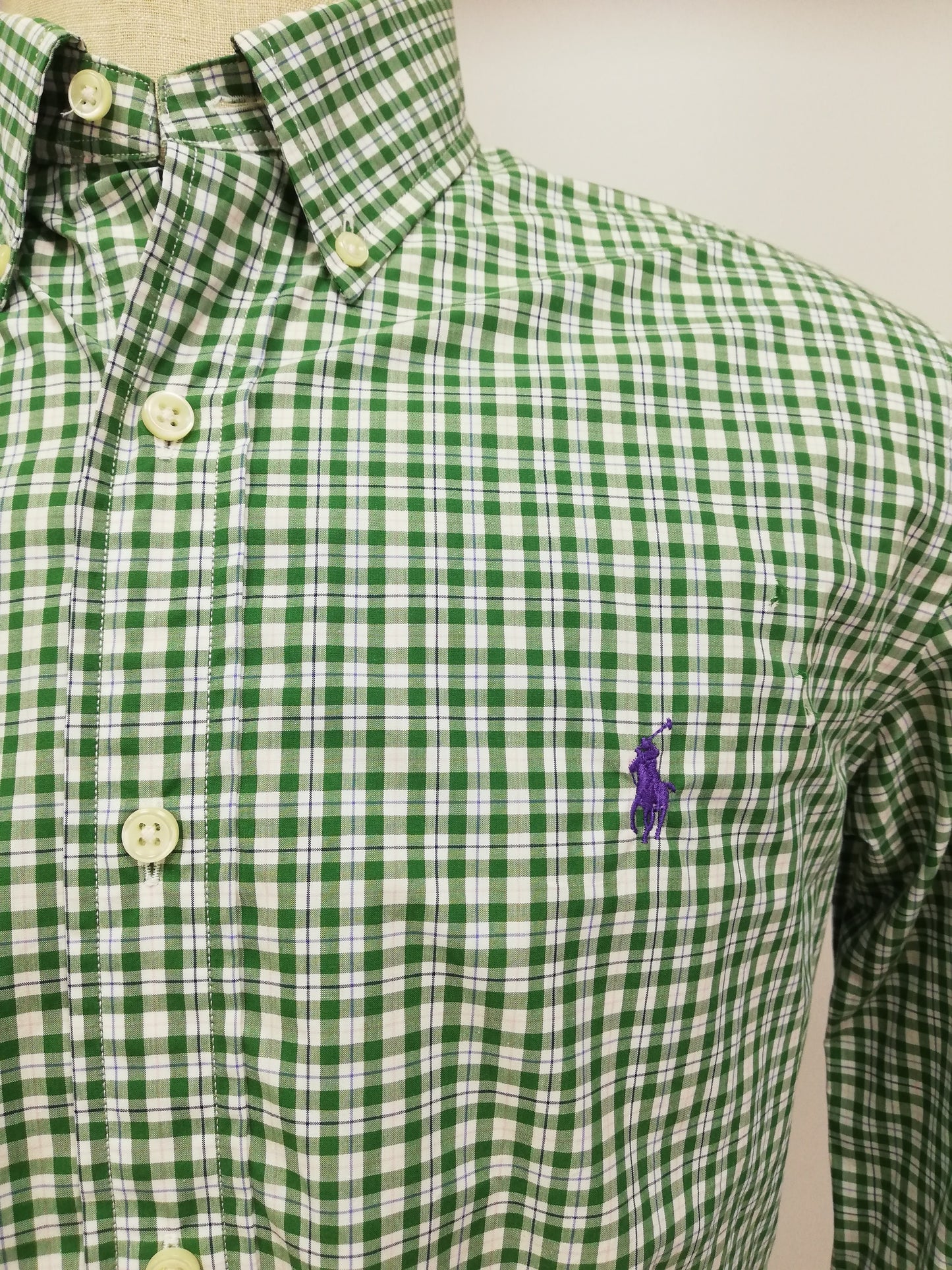 Camisa Polo Ralph Lauren 🏇🏼 Color blanco de cuadros en color verde y azul Talla M Entalle Regular (ver descripción)