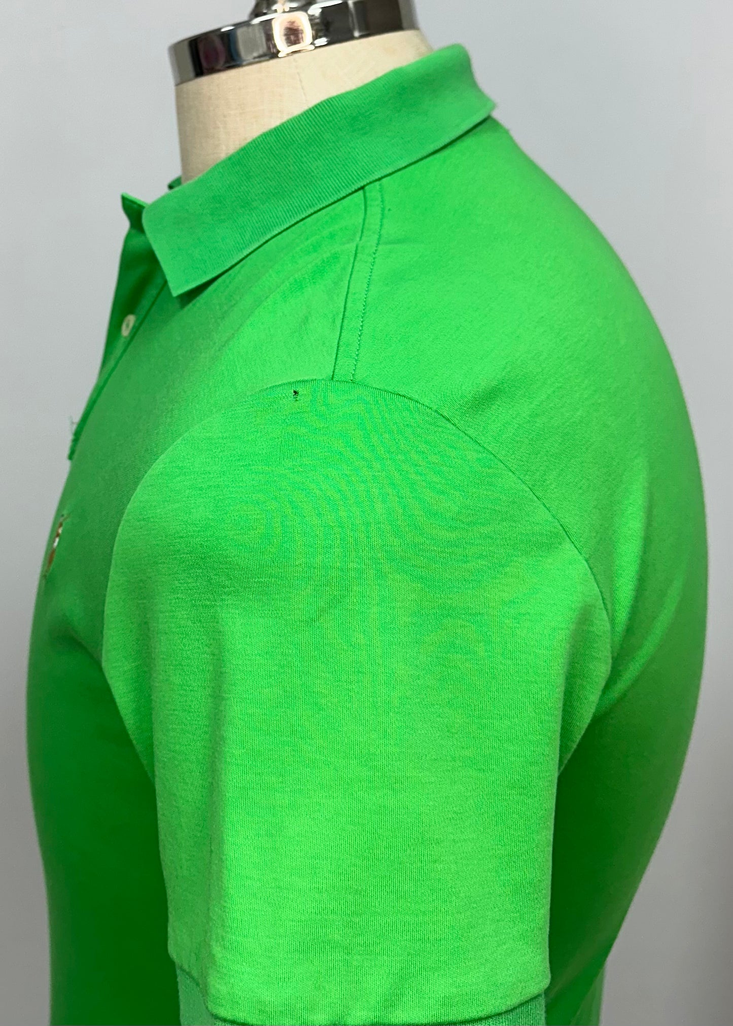 Camiseta Polo Ralph Lauren 🏇🏼color verde intenso Talla S Entalle Regular (ver descripción)