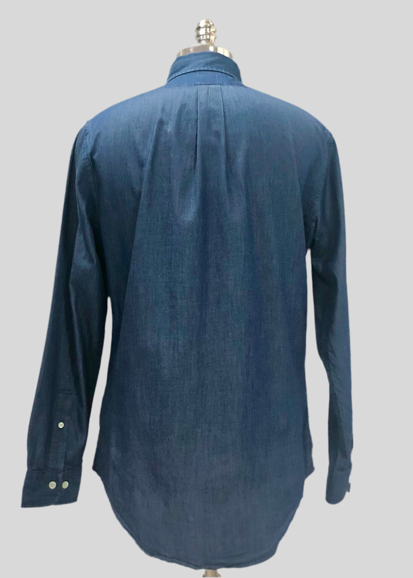 Camisa de botones Brooks Brothers 🐑 de jeans en color azul Talla M Entalle Regular