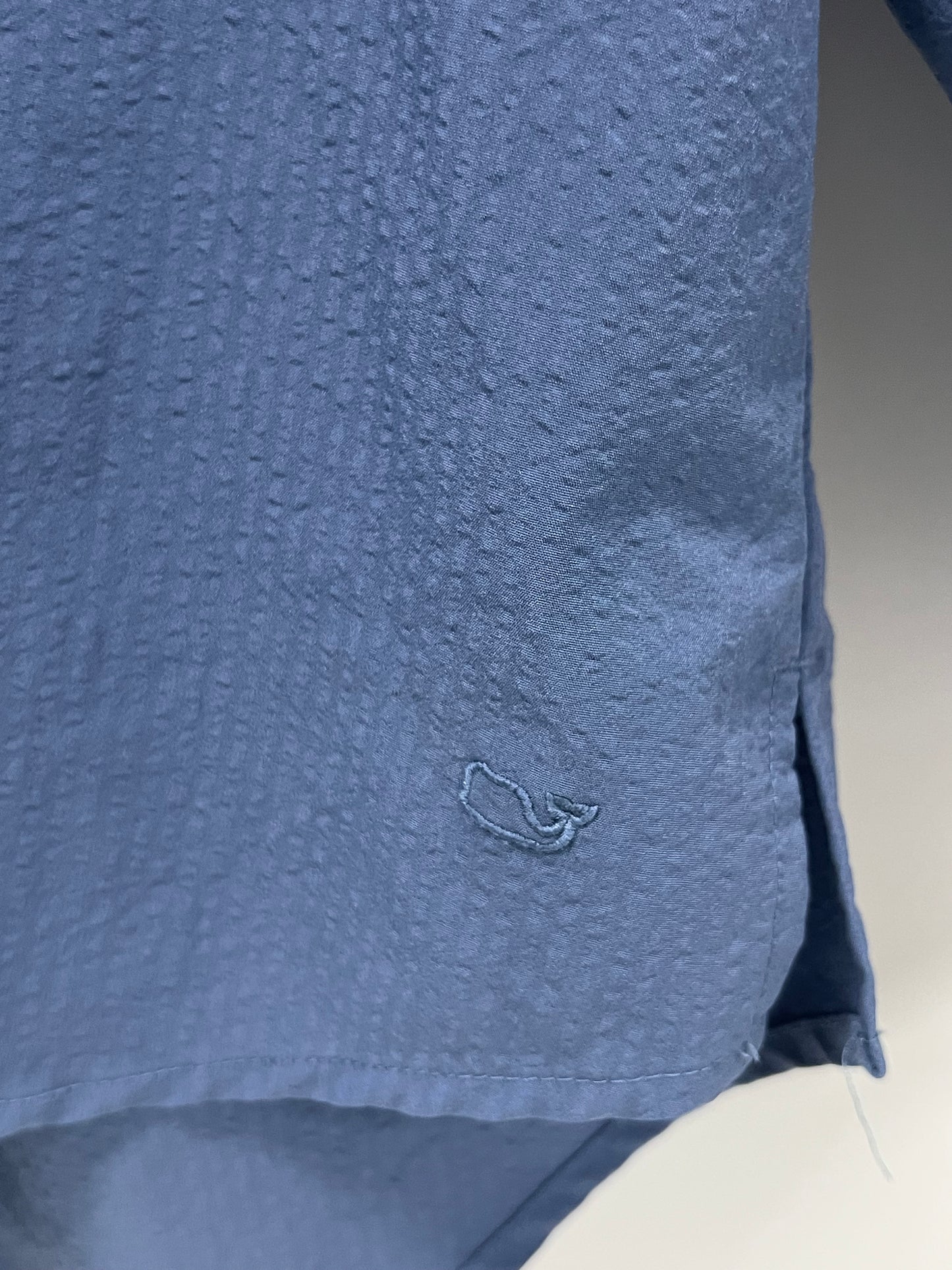 Blusa de mujer Vineyard Vines 🐳 Performance color azul grisáceo Talla S Entalle Regular