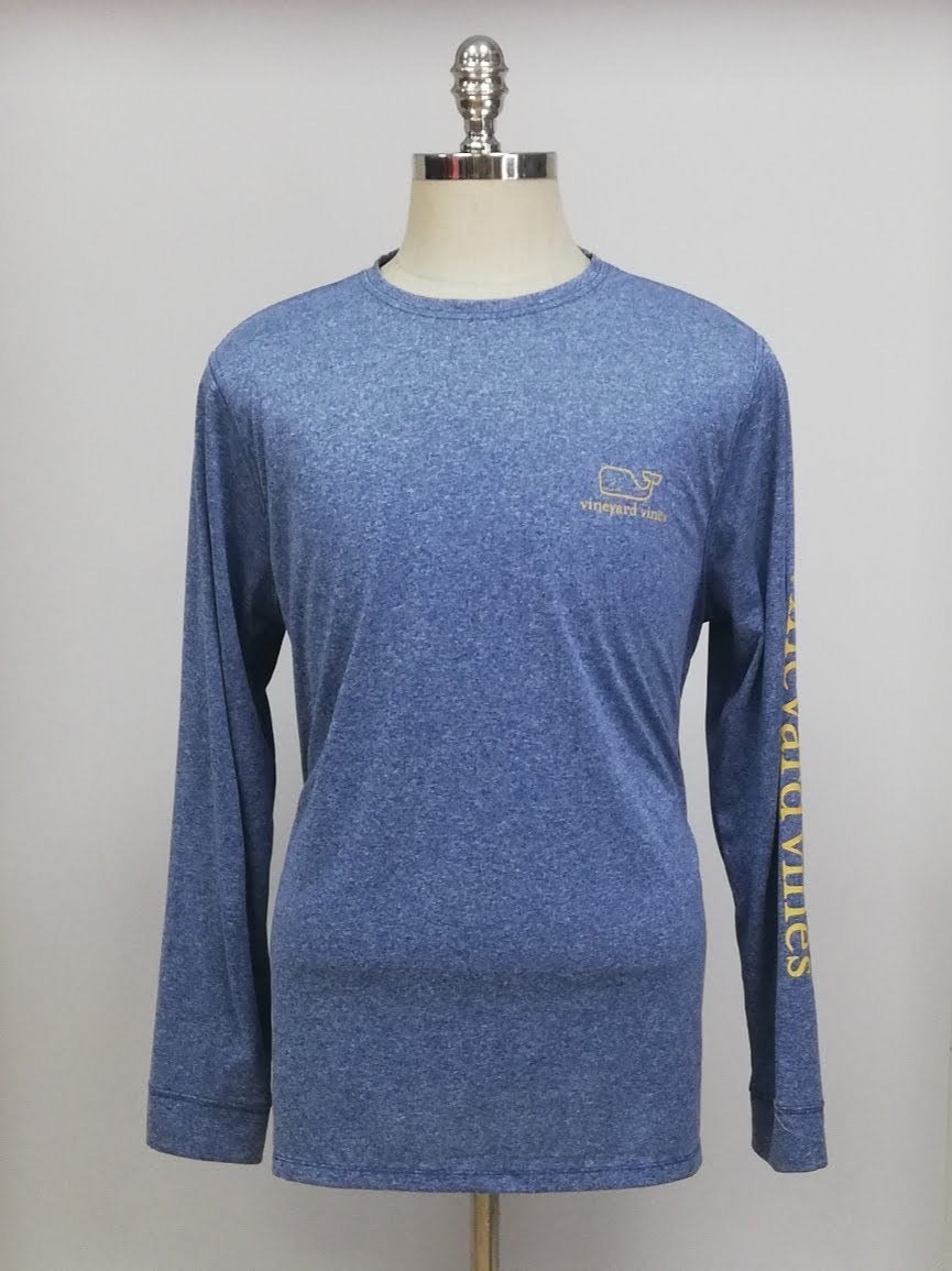 Camiseta cuello redondo Vineyard Vines 🐳 Performance color azul grisáceo con Diseño de ballena Talla XL