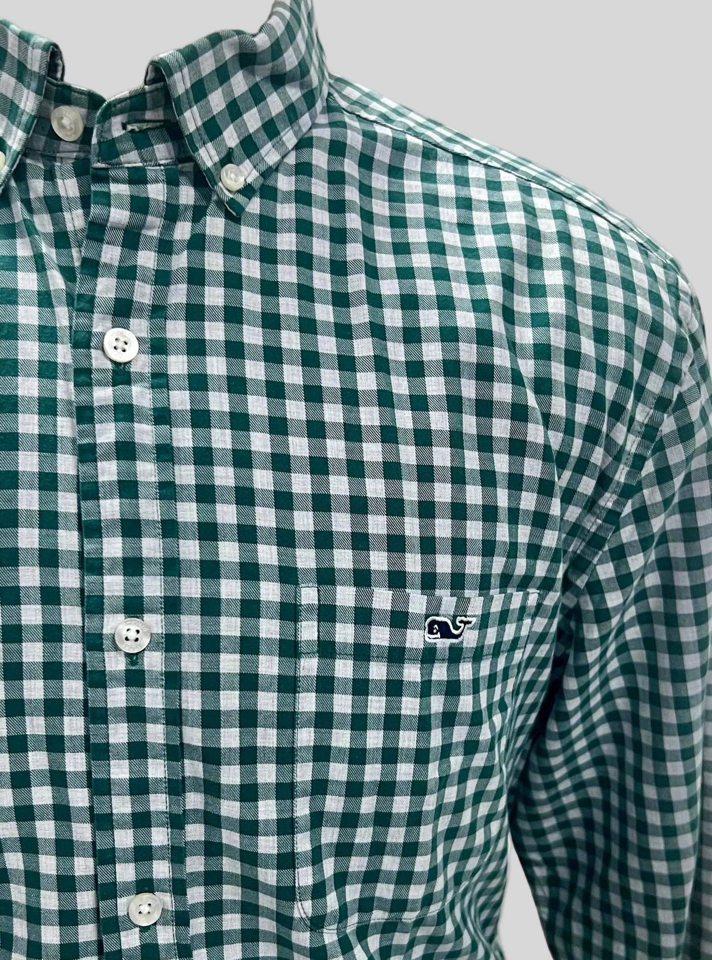 Camisa Vineyard Vines 🐳 de cuadros gingham en color verde oscuro y blanco Talla L Entalle Clásico