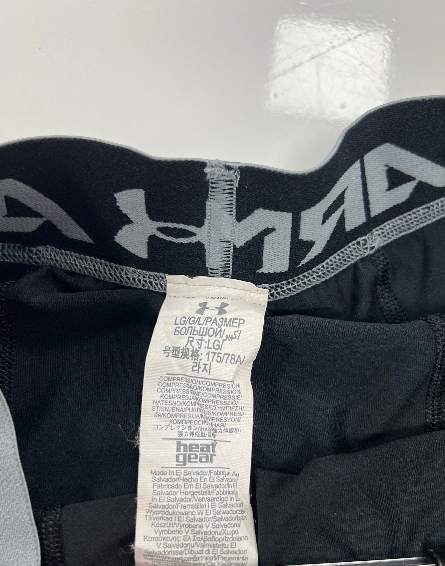 Mallas de entrenamiento Under Armour 🏋🏽 Pro Dri-FIT para hombre en Color Negro y cintura gris Talla L