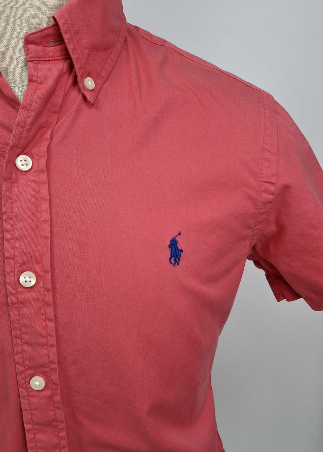 Camisa de botones Polo Ralph Lauren 🏇🏼 en color rosado magenta Talla S Entalle Clasico