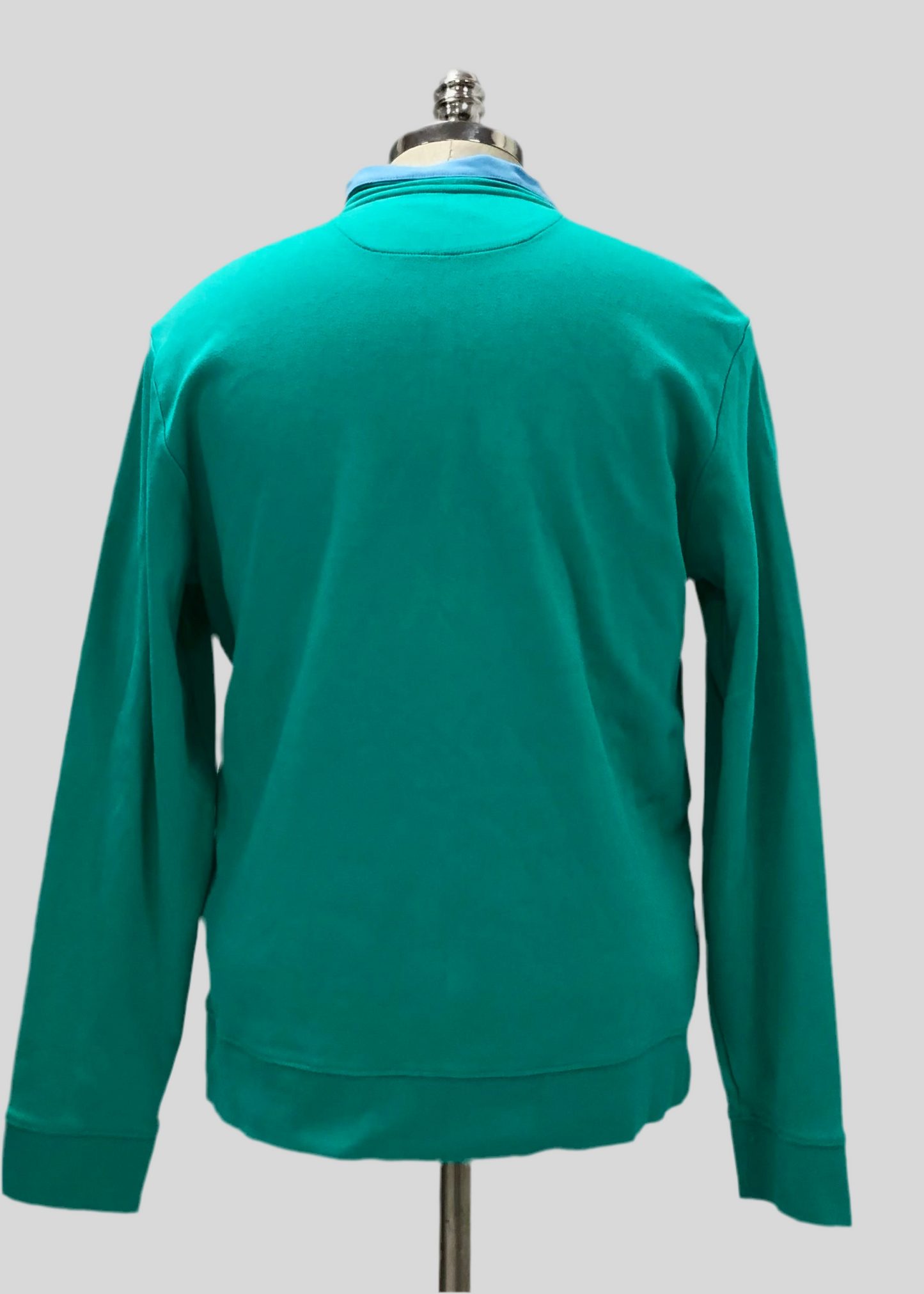 Sueter Jersey Vineyard Vines 🐳 color turquesa y cuello en color celeste Tela algodón Pima Talla M