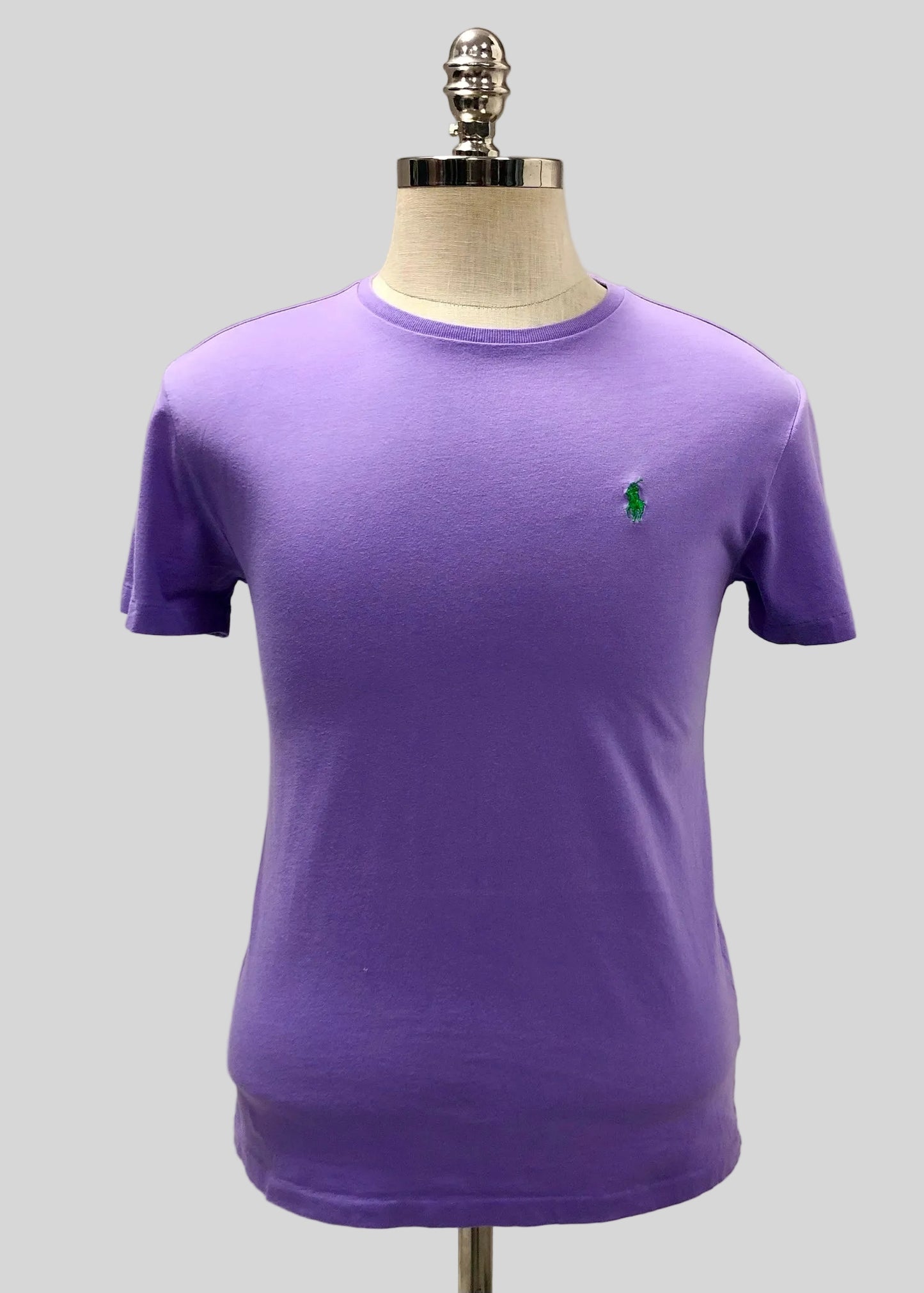 Camiseta cuello redondo Polo Ralph Lauren 🏇🏼 color lila Talla Small