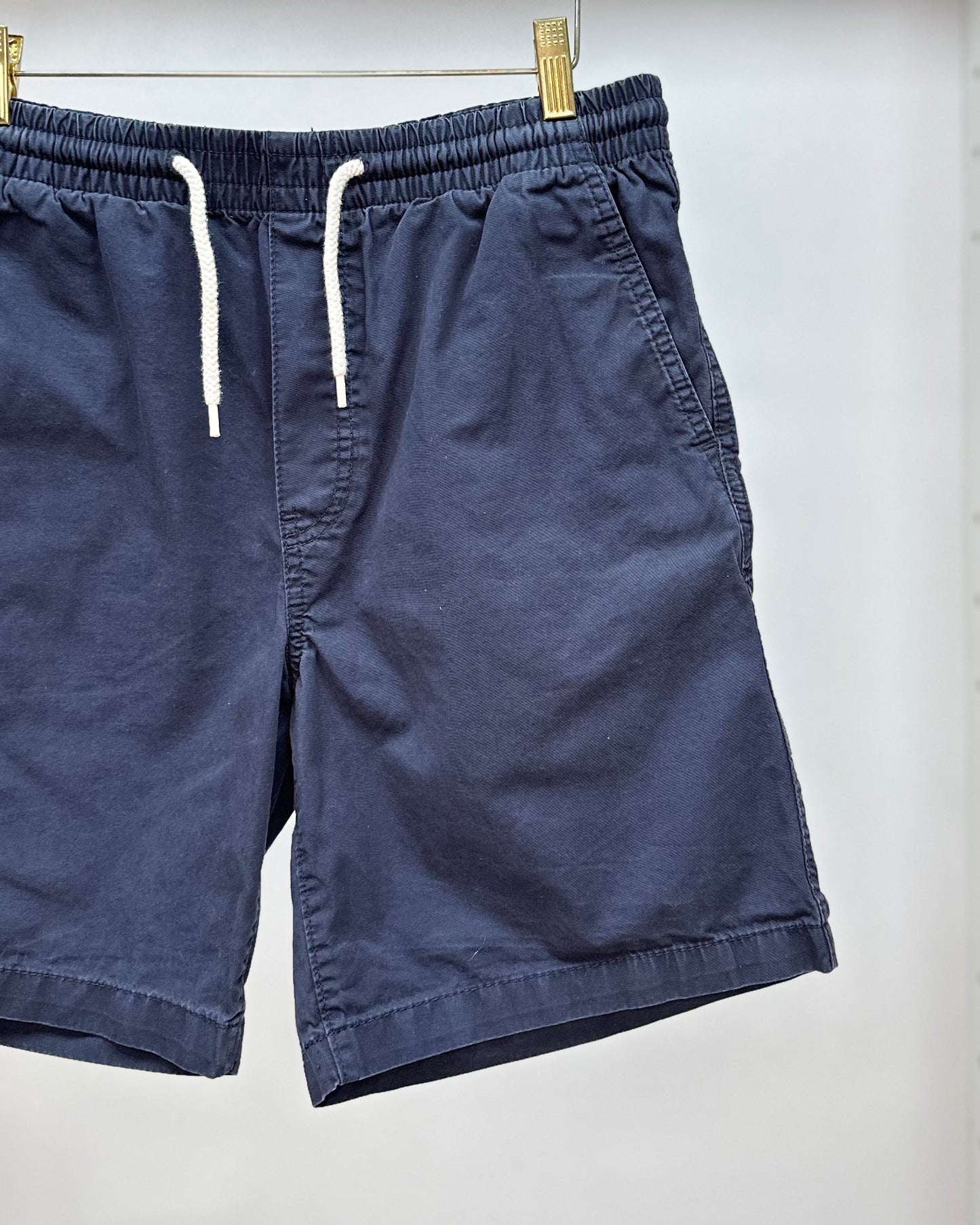 Short Casual H&M color azul navy talla S