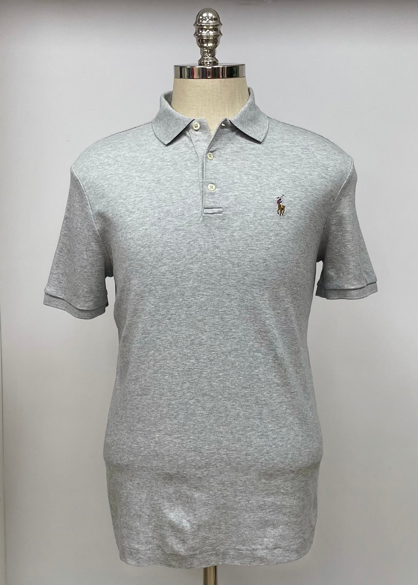 Camiseta Polo Ralph Lauren 🏇🏼color gris claro Talla M Entalle Clásico