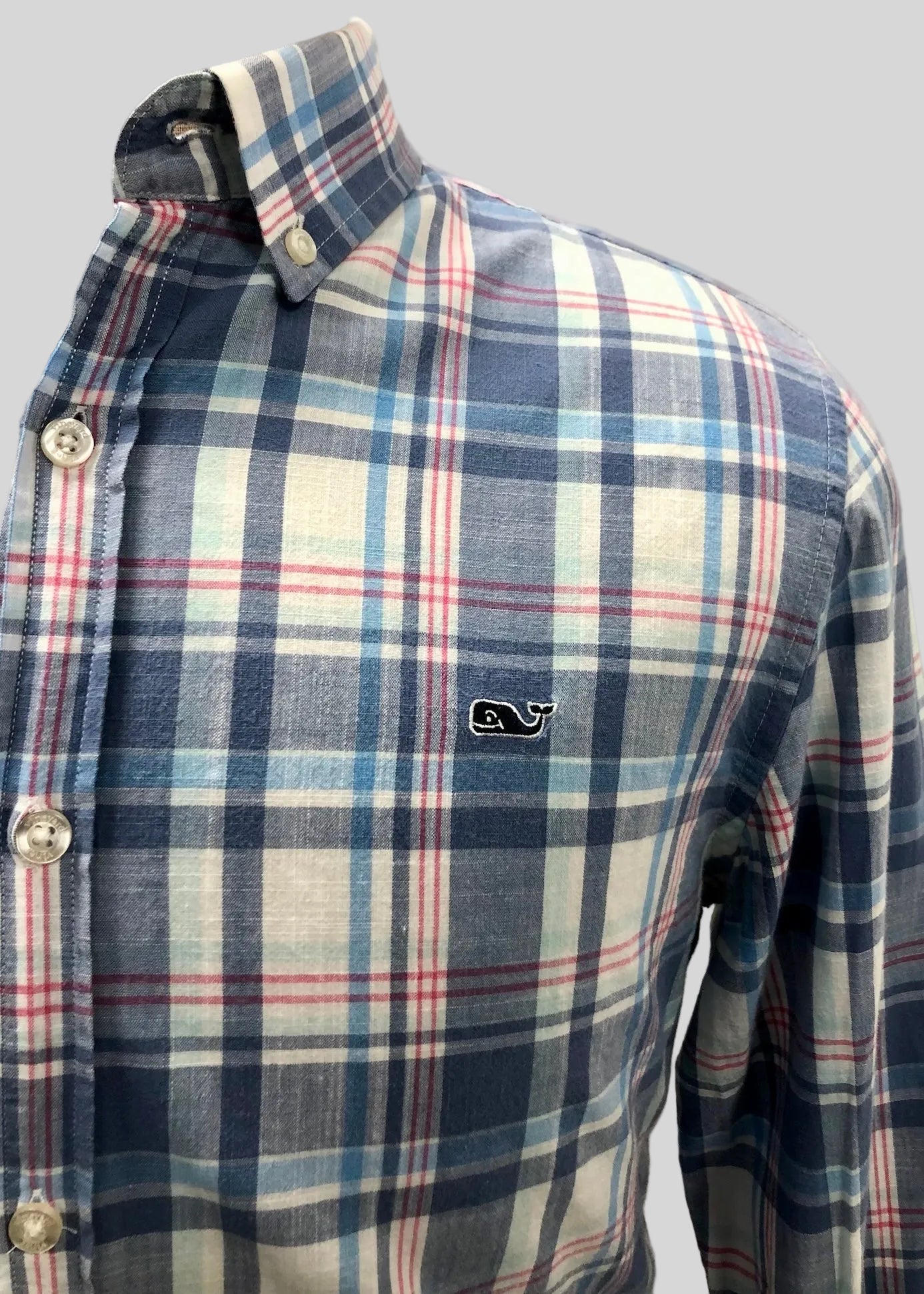 Camisa de botones Vineyard Vines 🐳 color blanco de cuadros en color celeste, azul y rosado Talla M Entalle Slim Fit