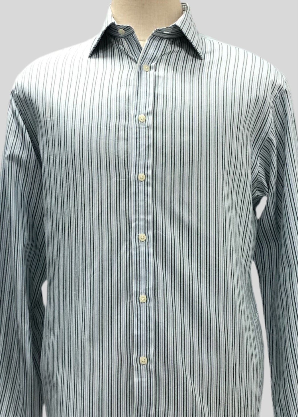 Camisa de botones Thomas Pink 🇬🇧 color blanco con rayas en celeste y negro Talla L Entalle Regular