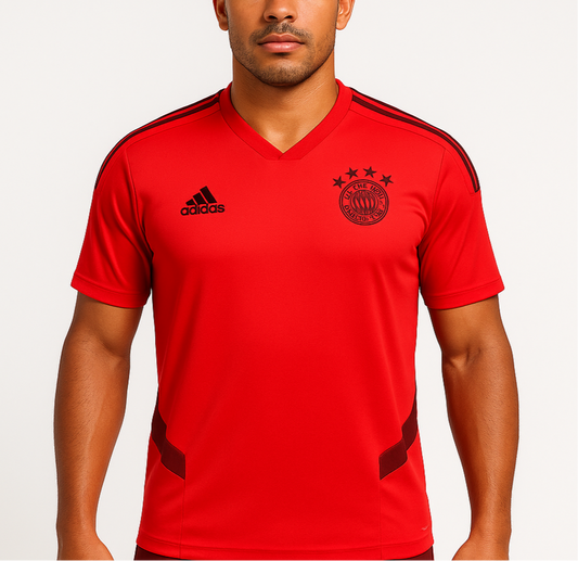 Camiseta de entrenamiento Adidas ⚽️ del Bayern Munich Rojo Active Maroon Talla Small