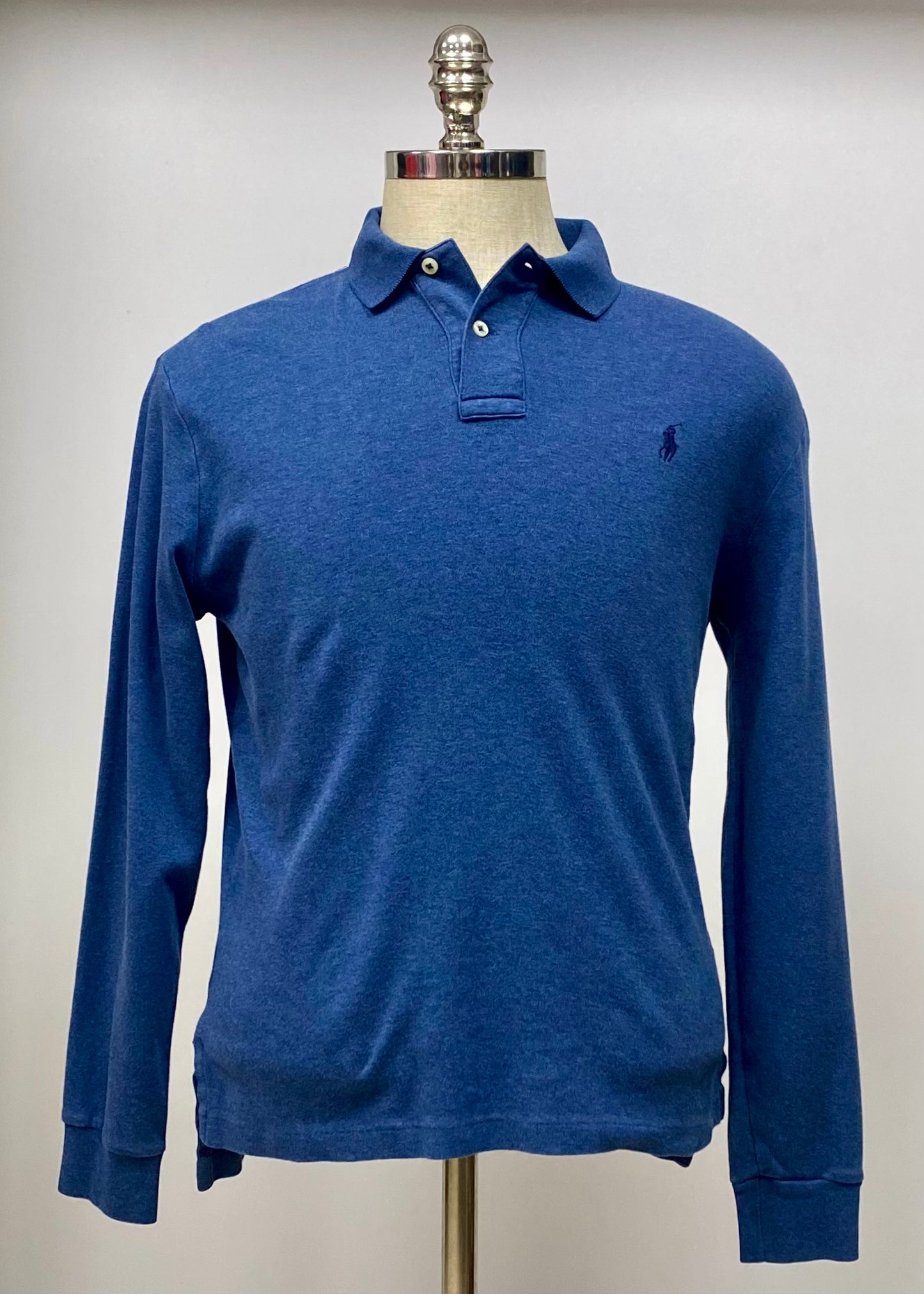 Camiseta Polo Ralph Lauren 🏇🏼 color azul grisáceo manga large Talla M Entalle Regular