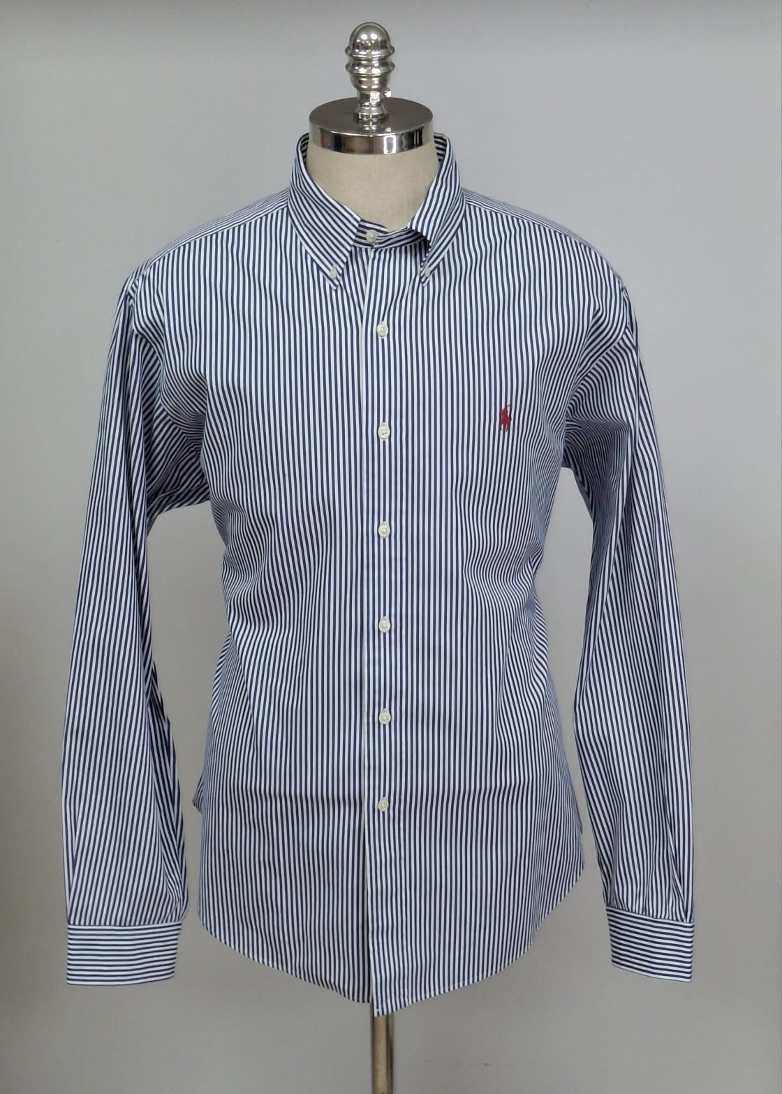 Camisa Polo Ralph Lauren 🏇🏼 color blanco con patrón de rayas en azul Talla XL Entalle Clásico