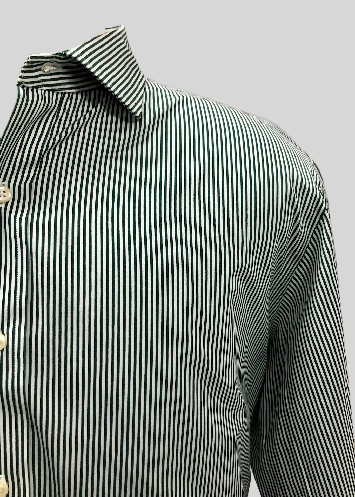 Camisa Polo Ralph Lauren 🏇🏼 con patron de rayas en color verde oscuro y blanco Talla XL Entalle Regular