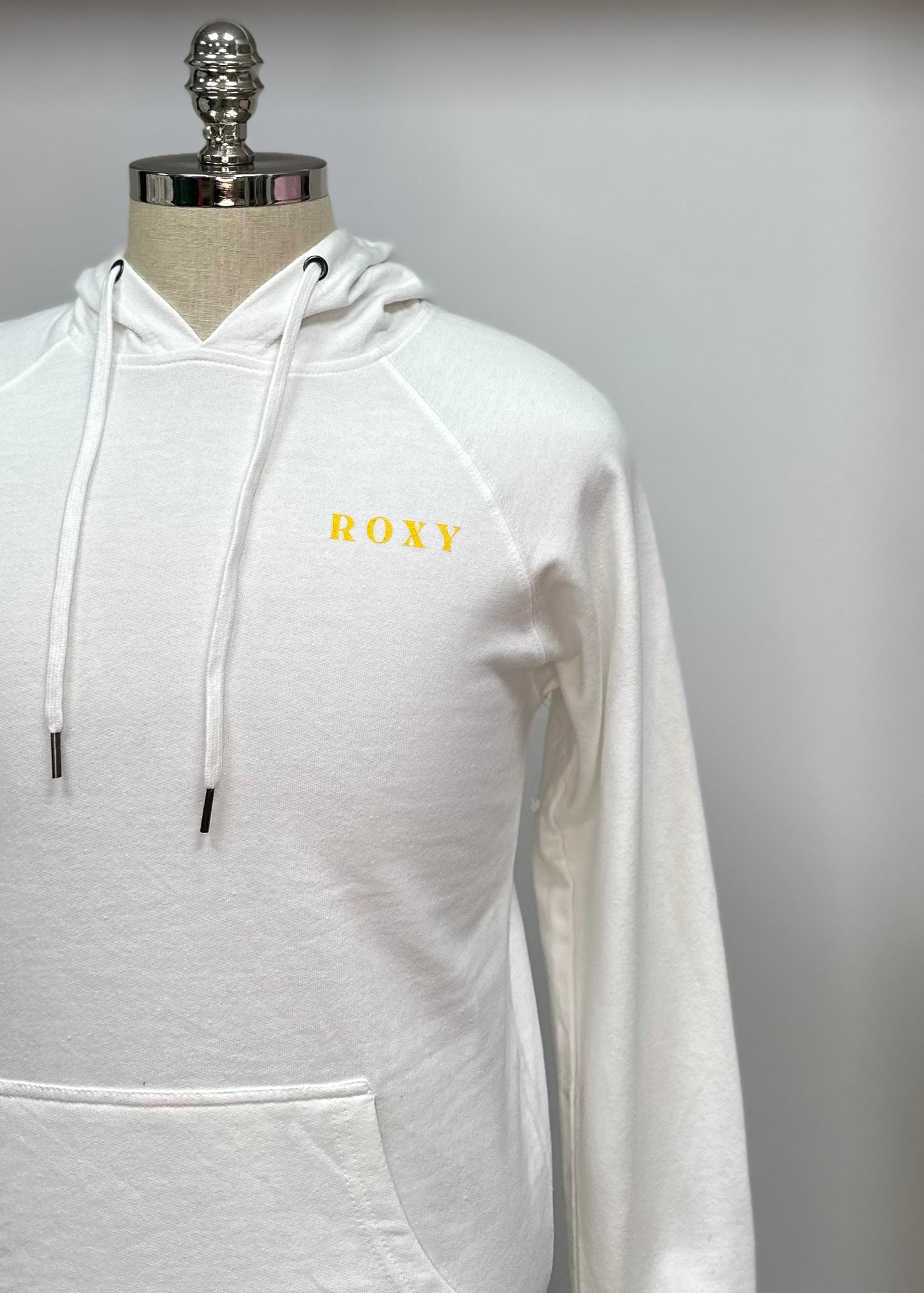 Sudadera Hoodie de mujer Roxy 🏄🏽‍♂️ color blanco y logo en amarillo Talla S