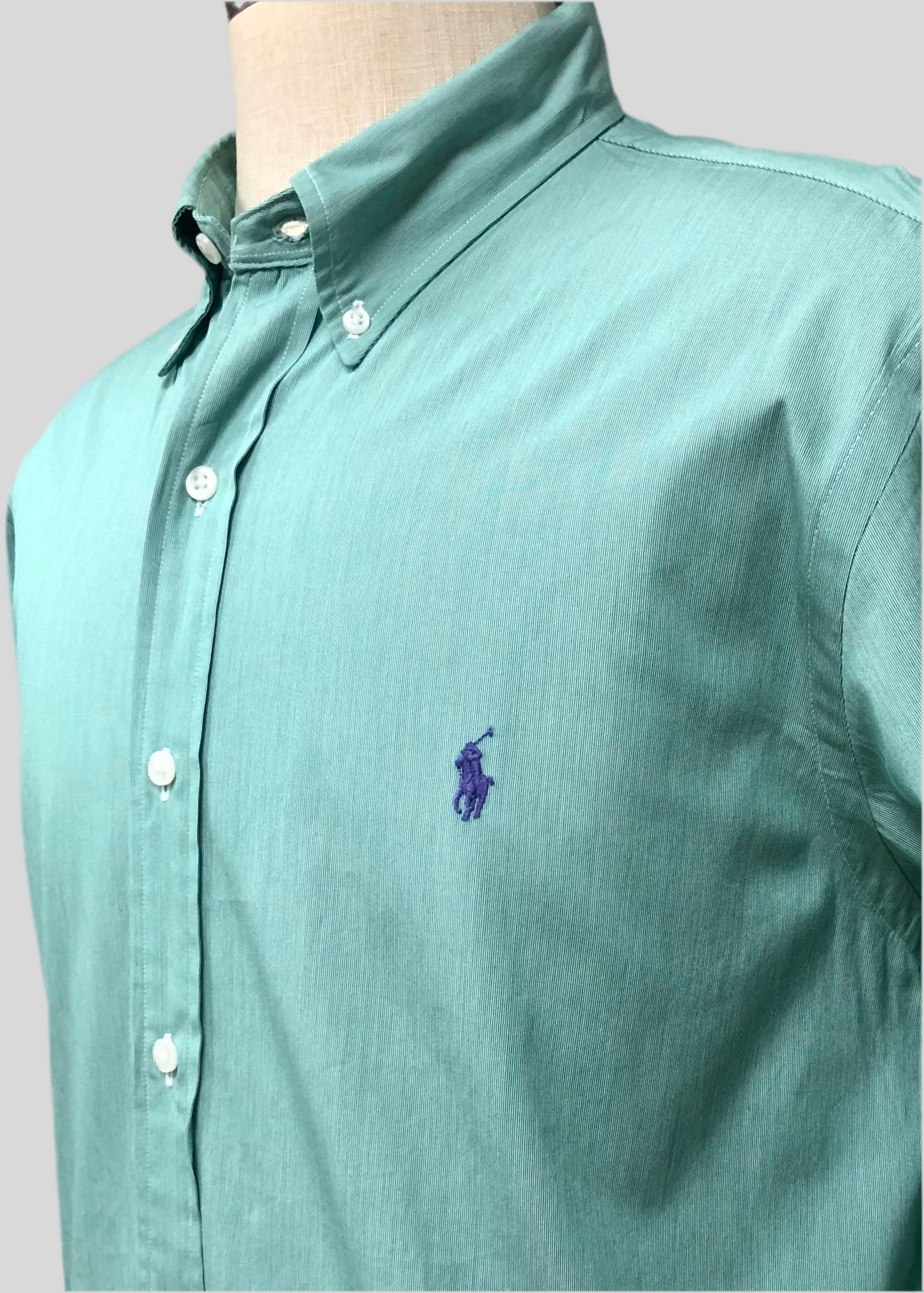 Camisa de botones Polo Ralph Lauren 🏇🏼 con rayas finas en color verde menta y blanco Talla L Entalle Regular