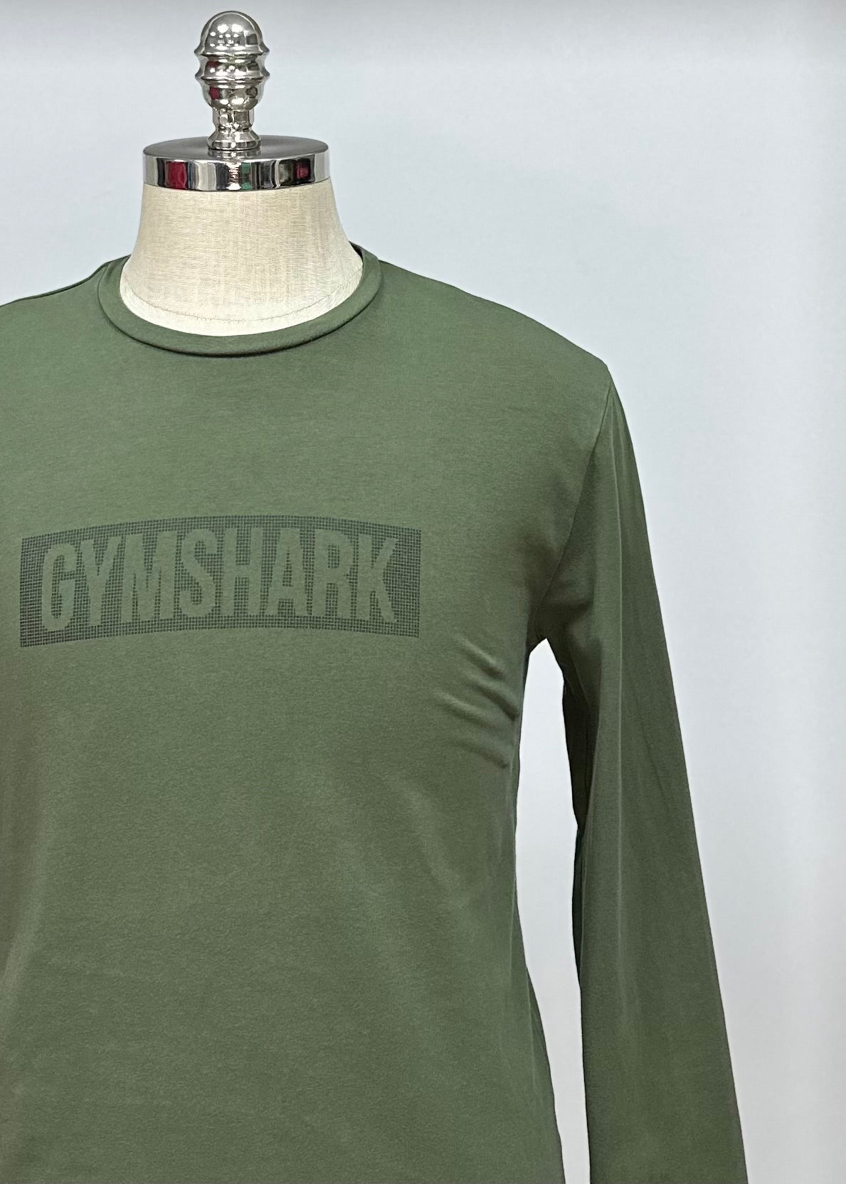 Camiseta cuello redondo Gymshark 🏋🏽 color verde oliva manga larga Talla M