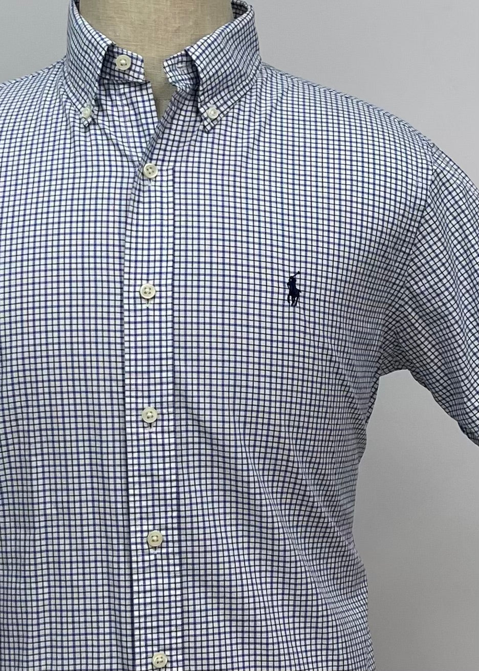 Camisa Polo Ralph Lauren 🏇🏼 color blanco con patron de cuadros en color azul y negro Talla M Entalle Regular