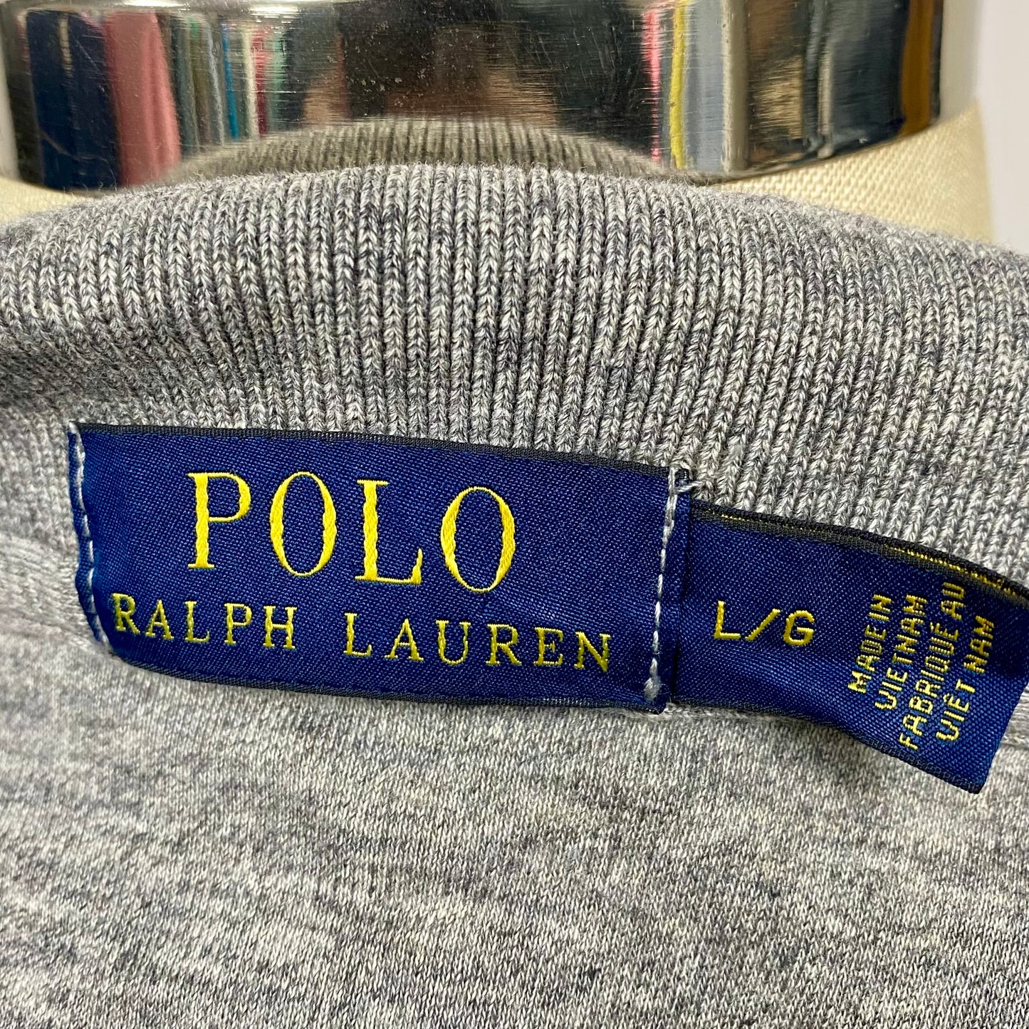 Camiseta Polo Ralph Lauren 🏇🏼color gris claro Talla L Entalle Regular