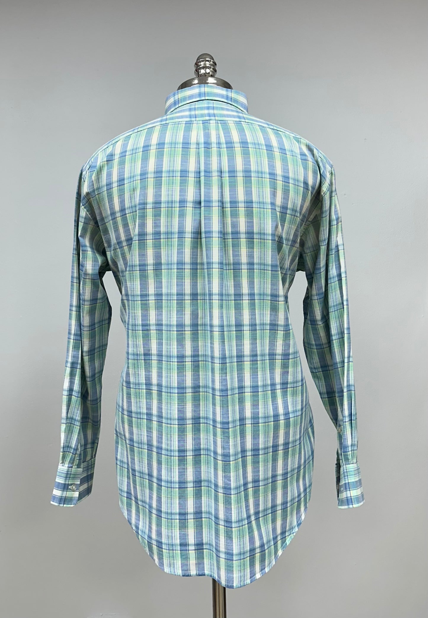 Camisa de botones Vineyard Vines 🐳 color blanco de cuadros en color azul, verde y amarillo Talla L Entalle Regular (ver descripción)