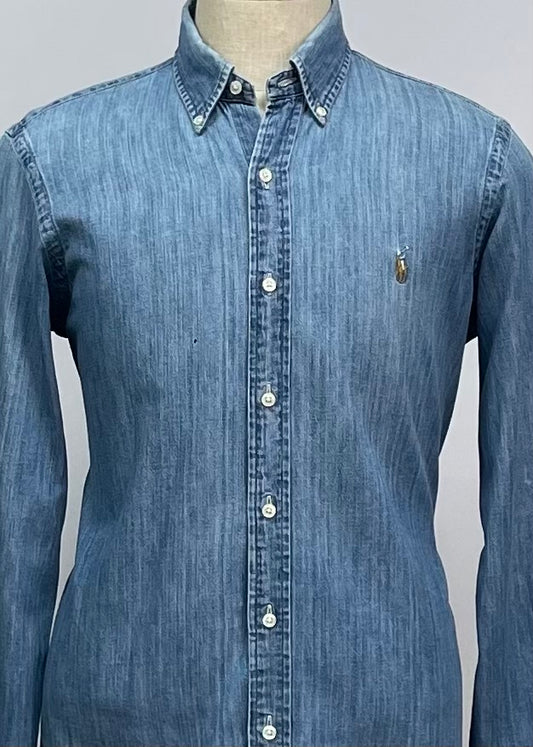 Camisa de jeans Polo Ralph Lauren 🏇🏼 en color celeste Talla M Entalle Clásico