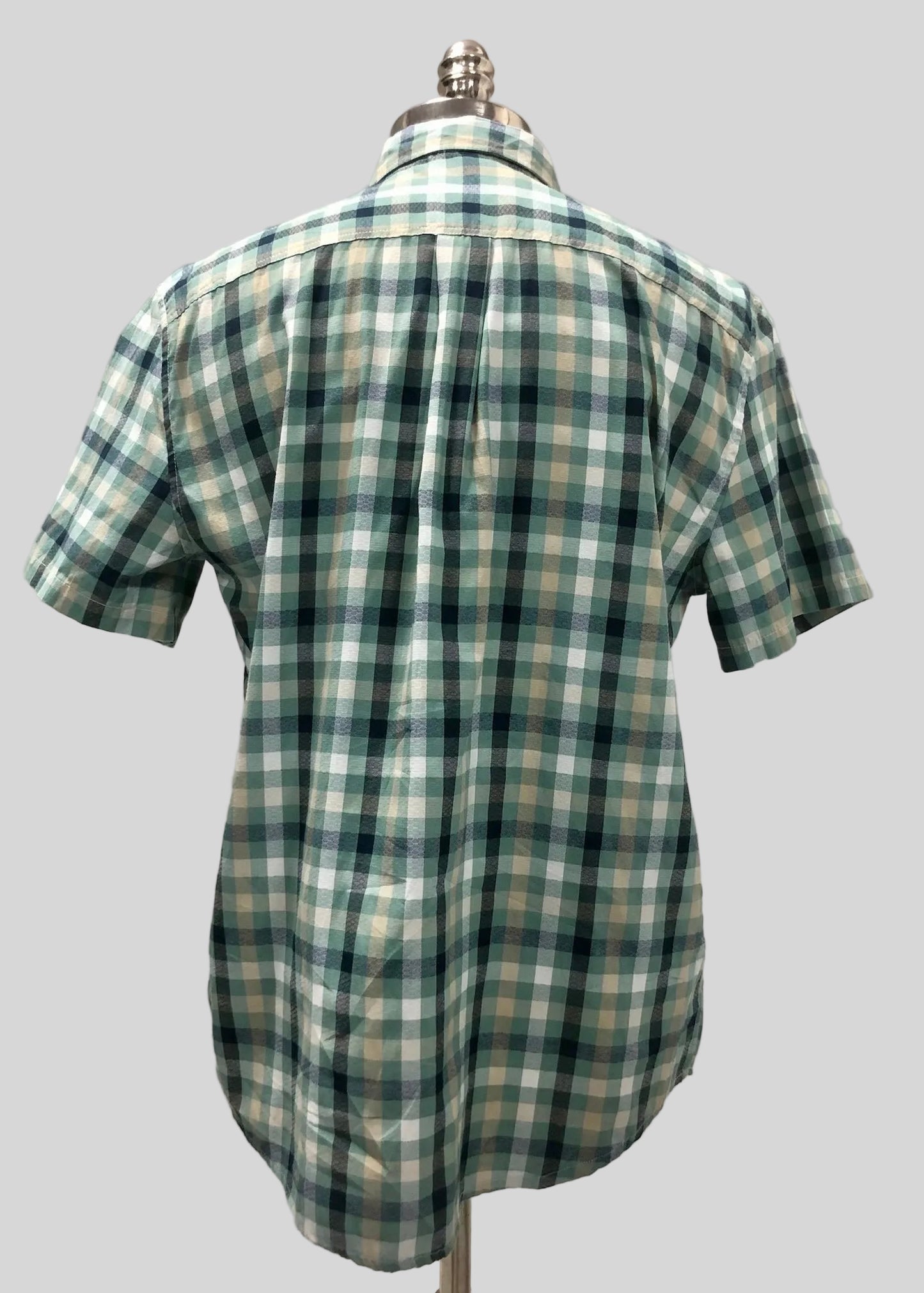 Camisa de botones Eddie Bauer 🏔️ de cuadros en verde, negro, amarillo y blanco Manga corta Talla L